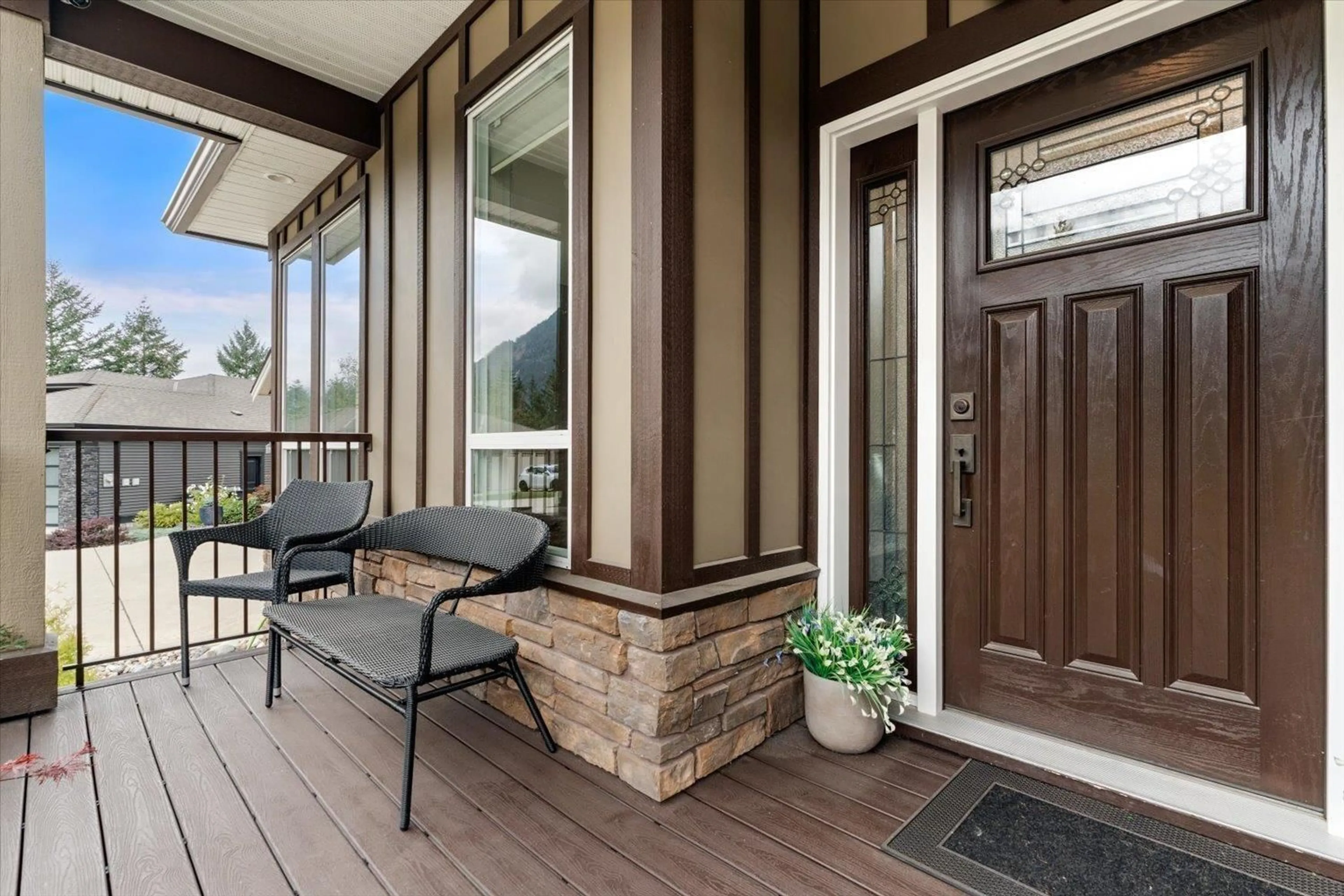 Indoor entryway for 65733 VALLEY VIEW PLACE, Hope British Columbia V0X1L1