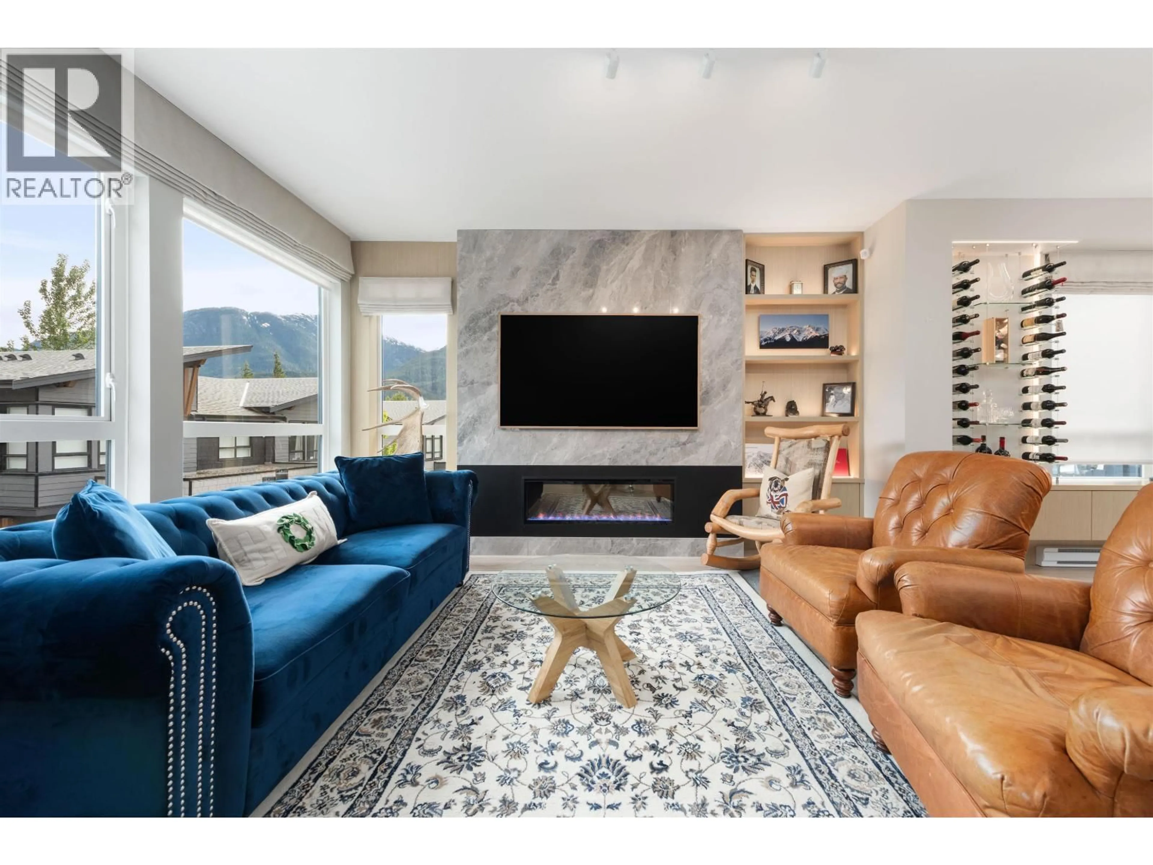 Living room with furniture, unknown for 41204 HIGHLINE PLACE, Squamish British Columbia V8B1C2
