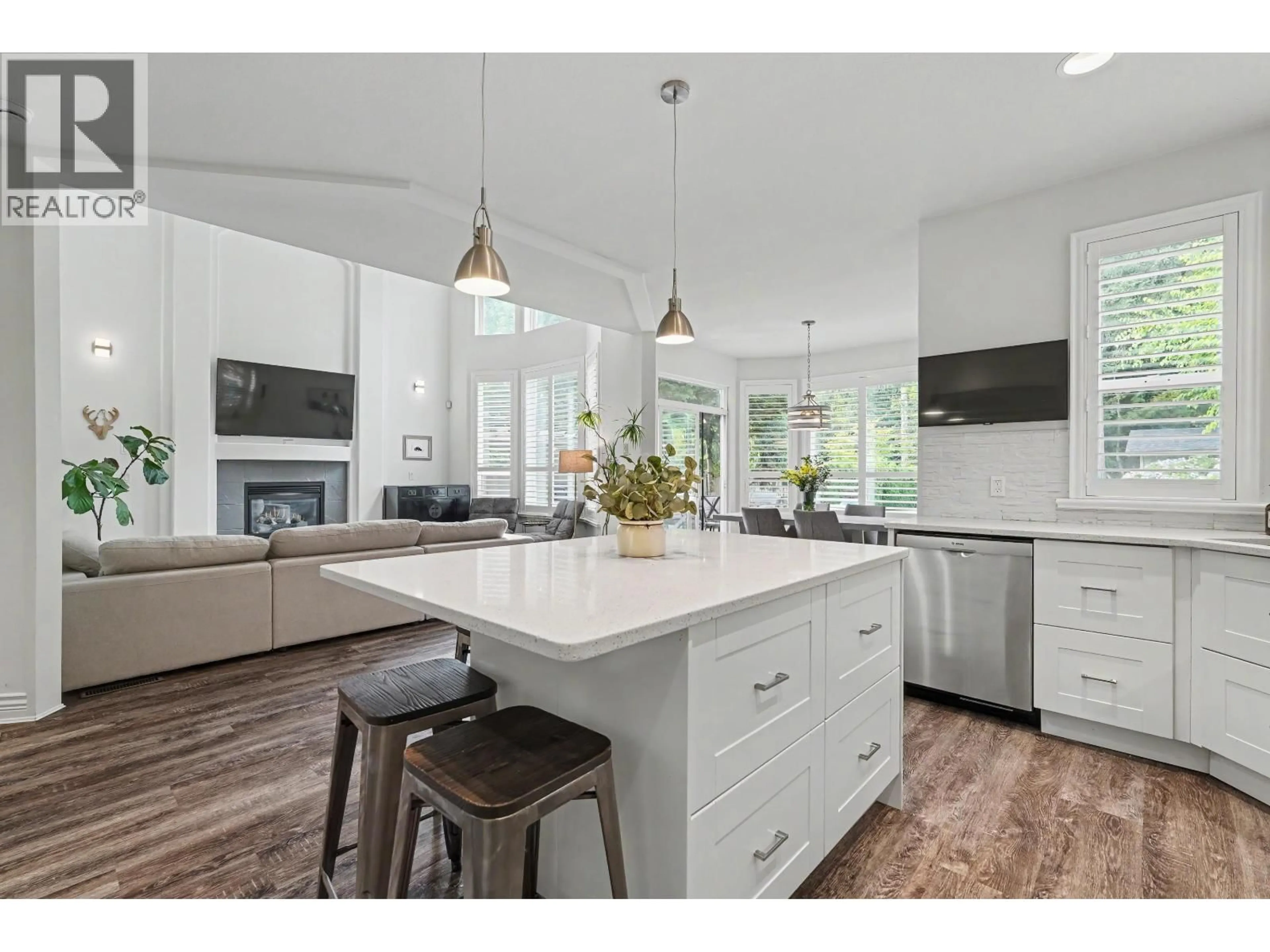 Open concept kitchen, unknown for 1722 PADDOCK DRIVE, Coquitlam British Columbia V3E3N8