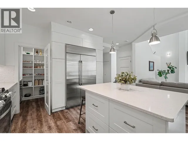 1722 PADDOCK DRIVE, Coquitlam 5
