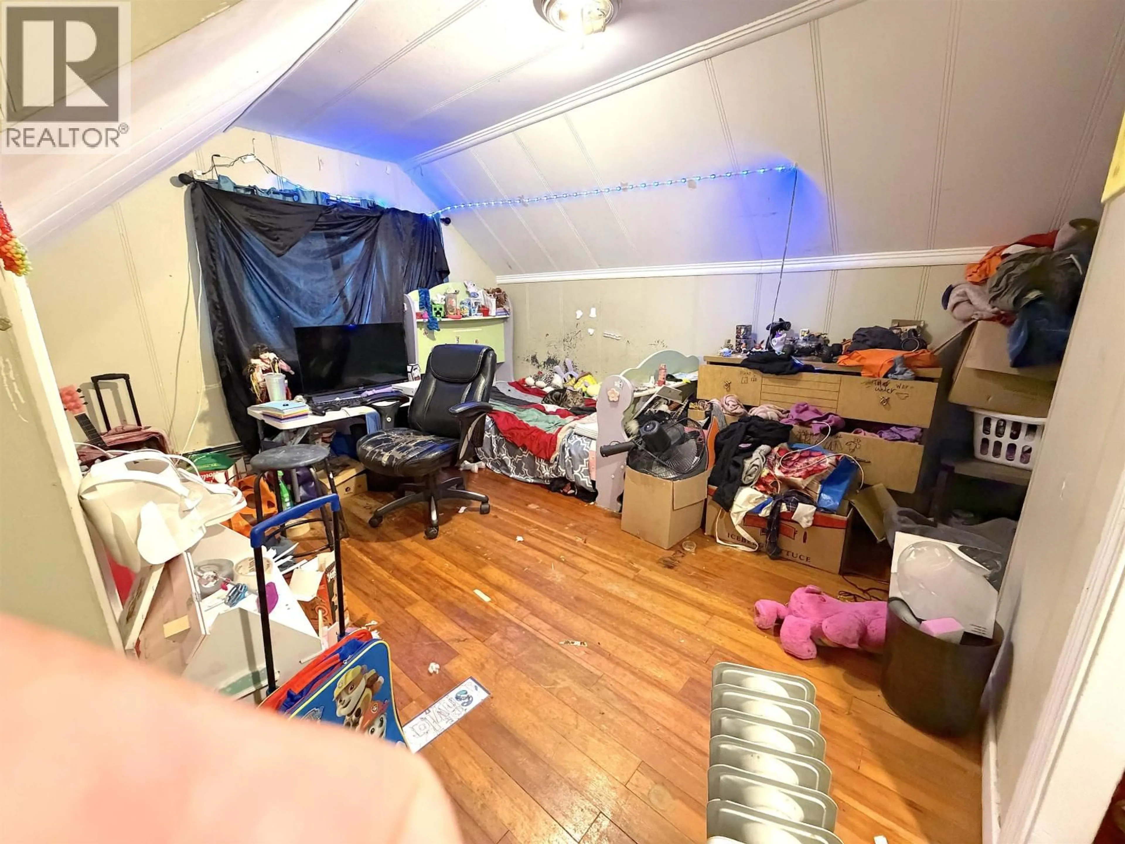 A pic of a room for 1021 6TH AVENUE, Prince Rupert British Columbia V8J1X7