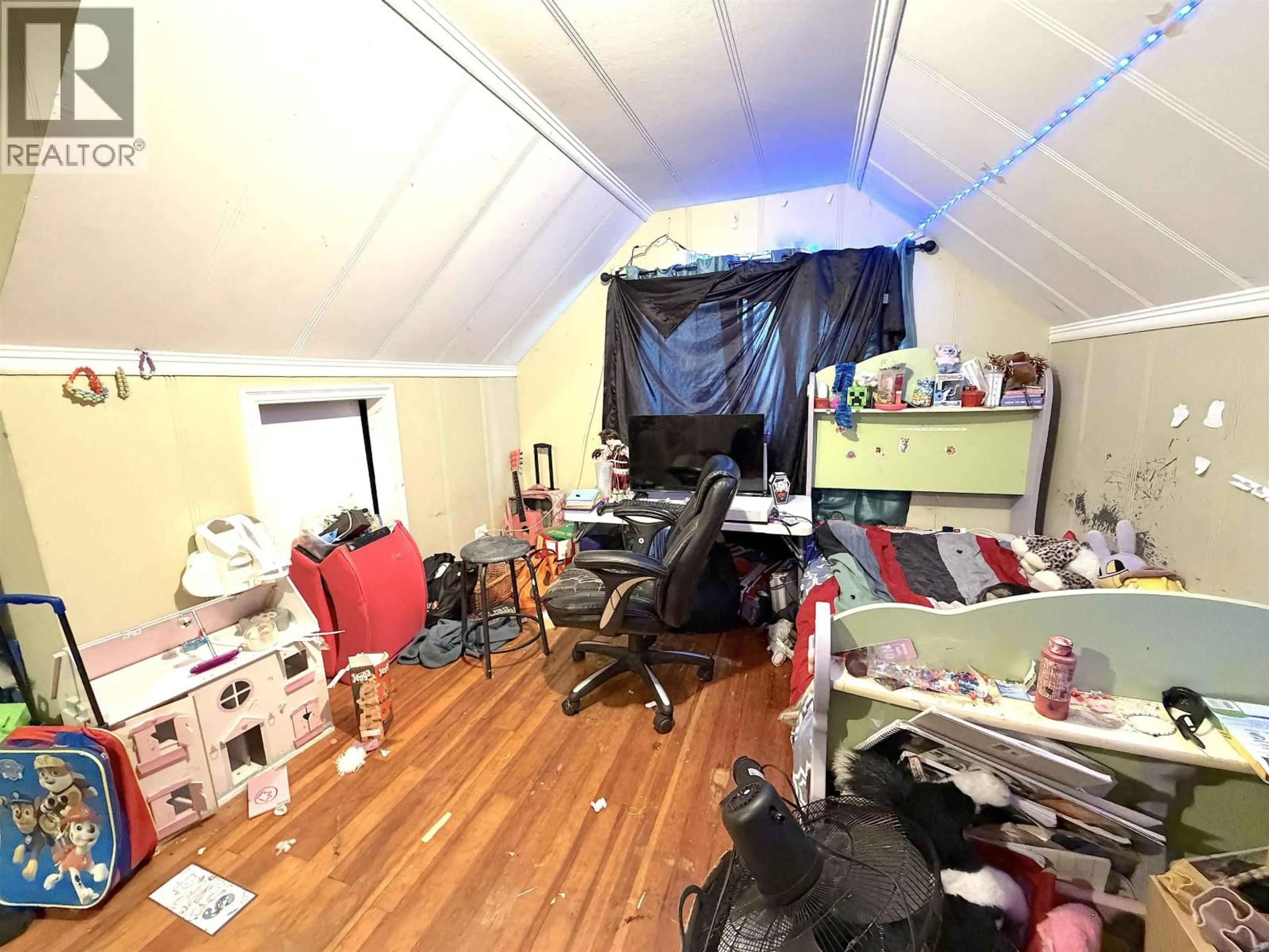A pic of a room for 1021 6TH AVENUE, Prince Rupert British Columbia V8J1X7
