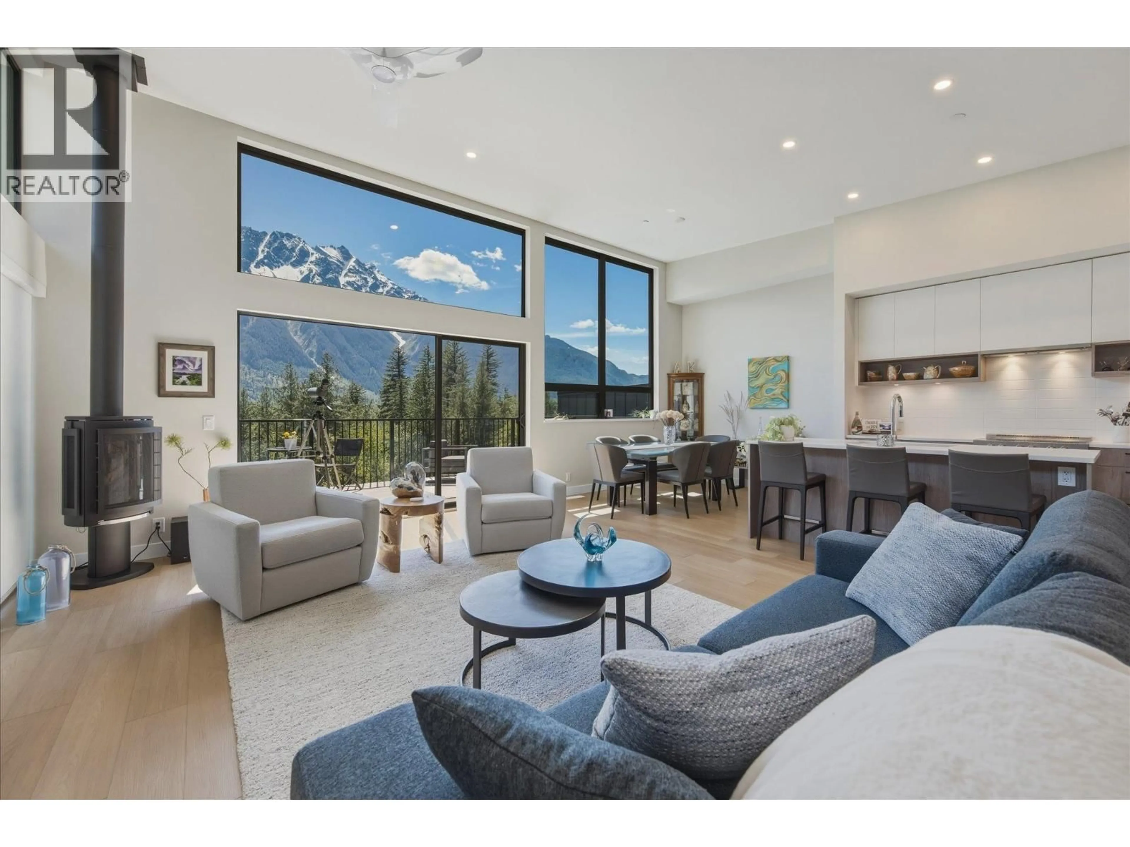 Living room with furniture, unknown for 16 - 4000 SUNSTONE WAY, Pemberton British Columbia V0N2L3