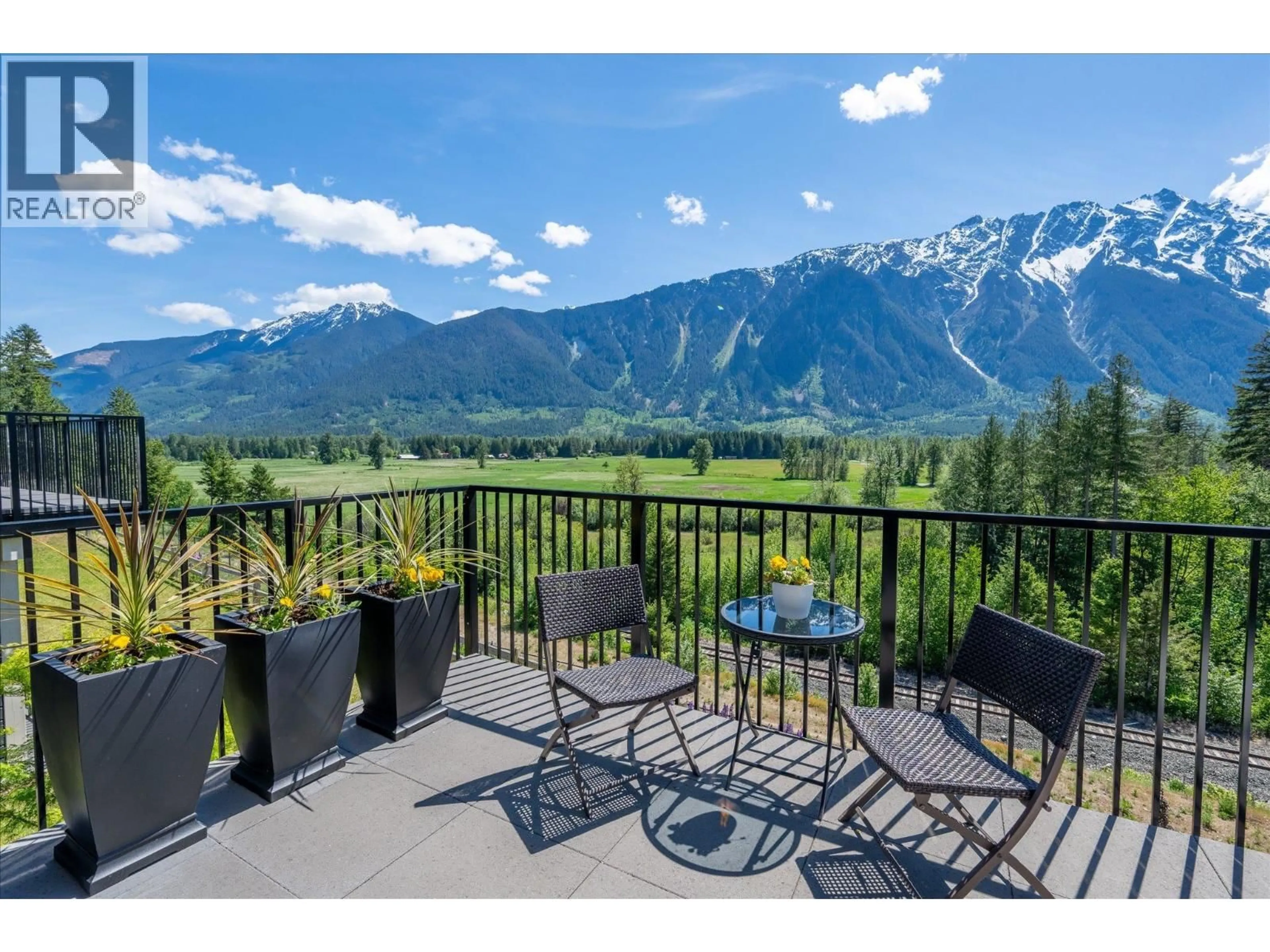 Patio, mountain view for 16 - 4000 SUNSTONE WAY, Pemberton British Columbia V0N2L3