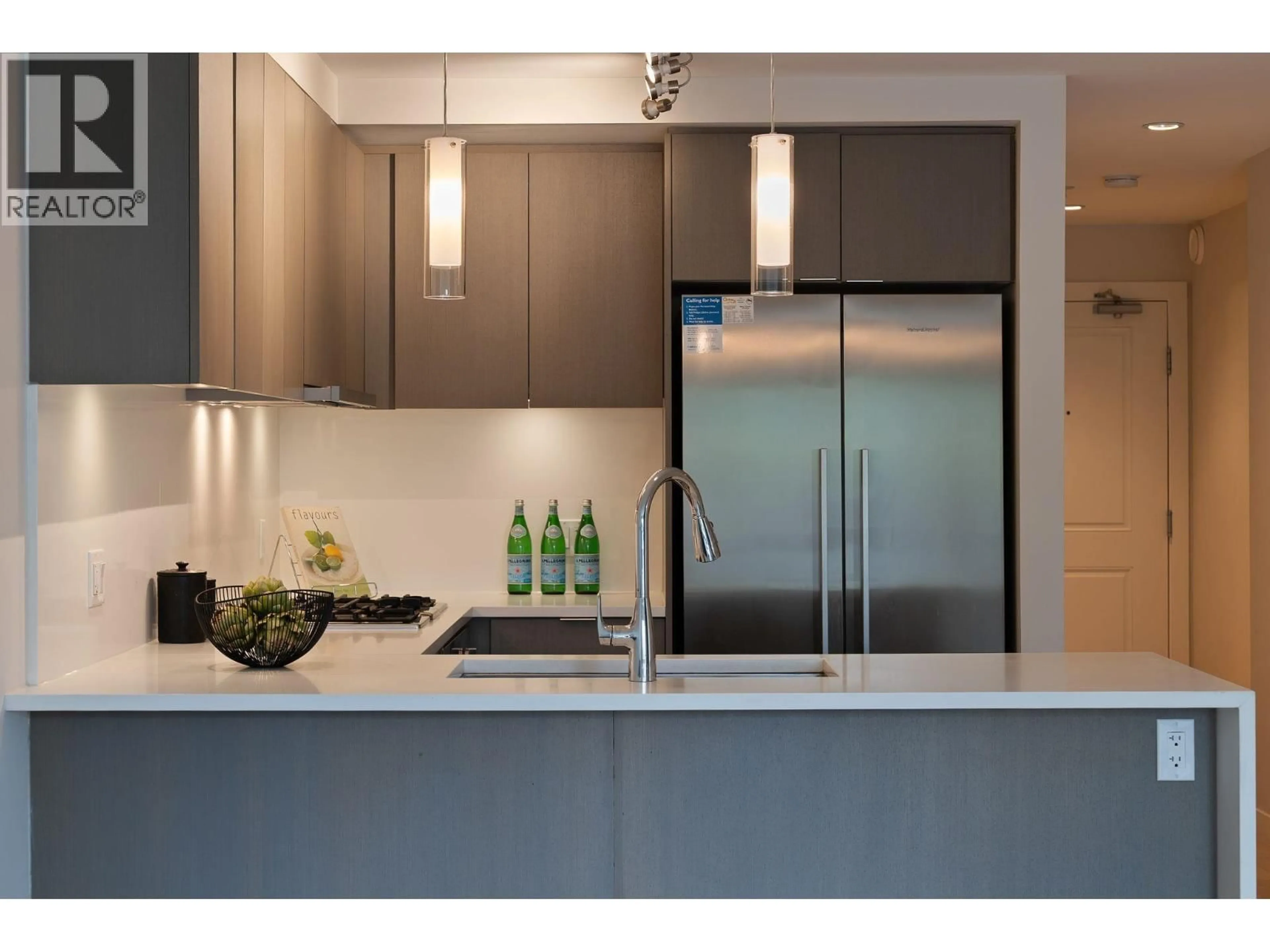 Contemporary kitchen, unknown for 207 - 5555 DUNBAR STREET, Vancouver British Columbia V6N1W5