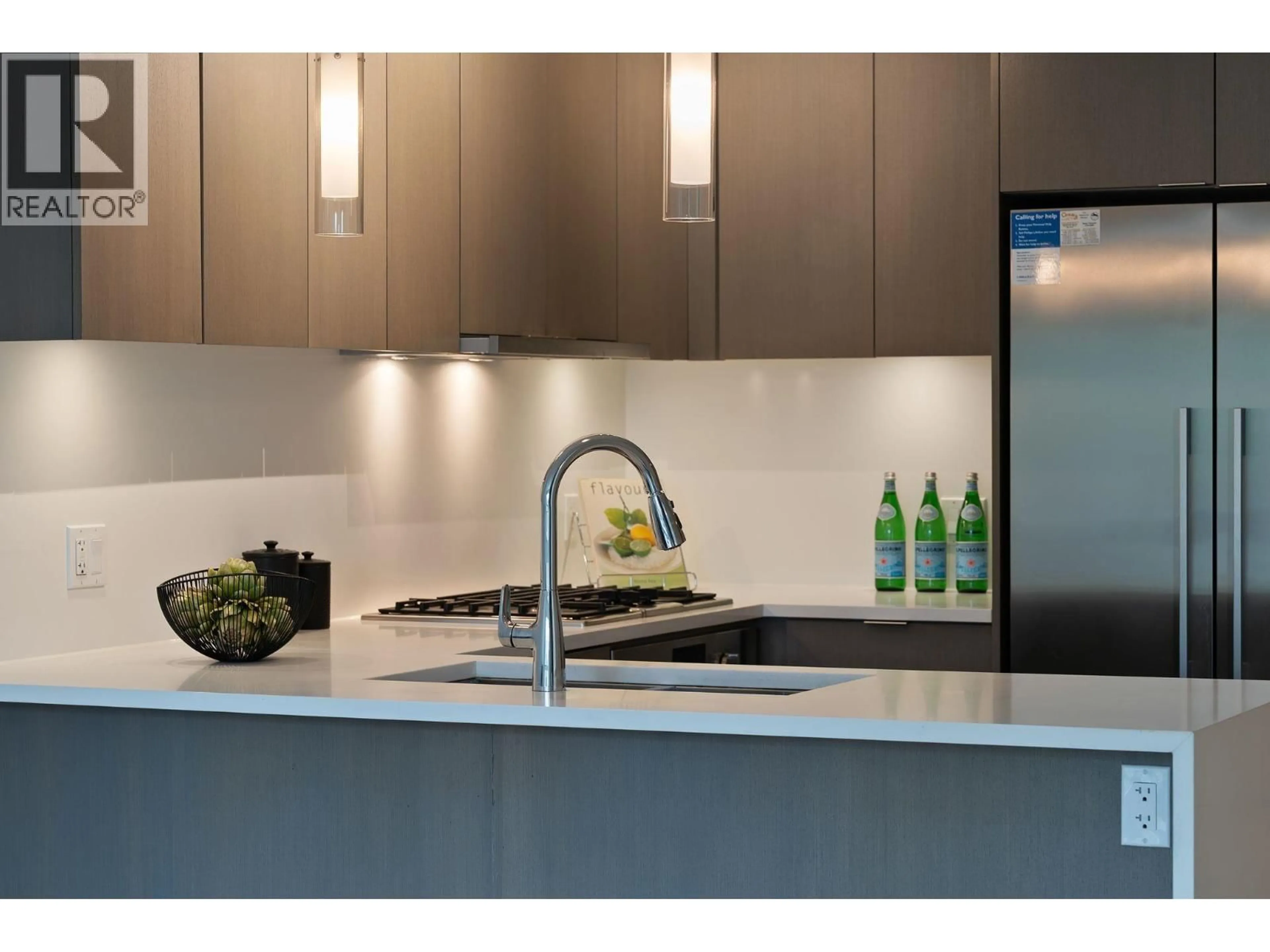 Contemporary kitchen, unknown for 207 - 5555 DUNBAR STREET, Vancouver British Columbia V6N1W5