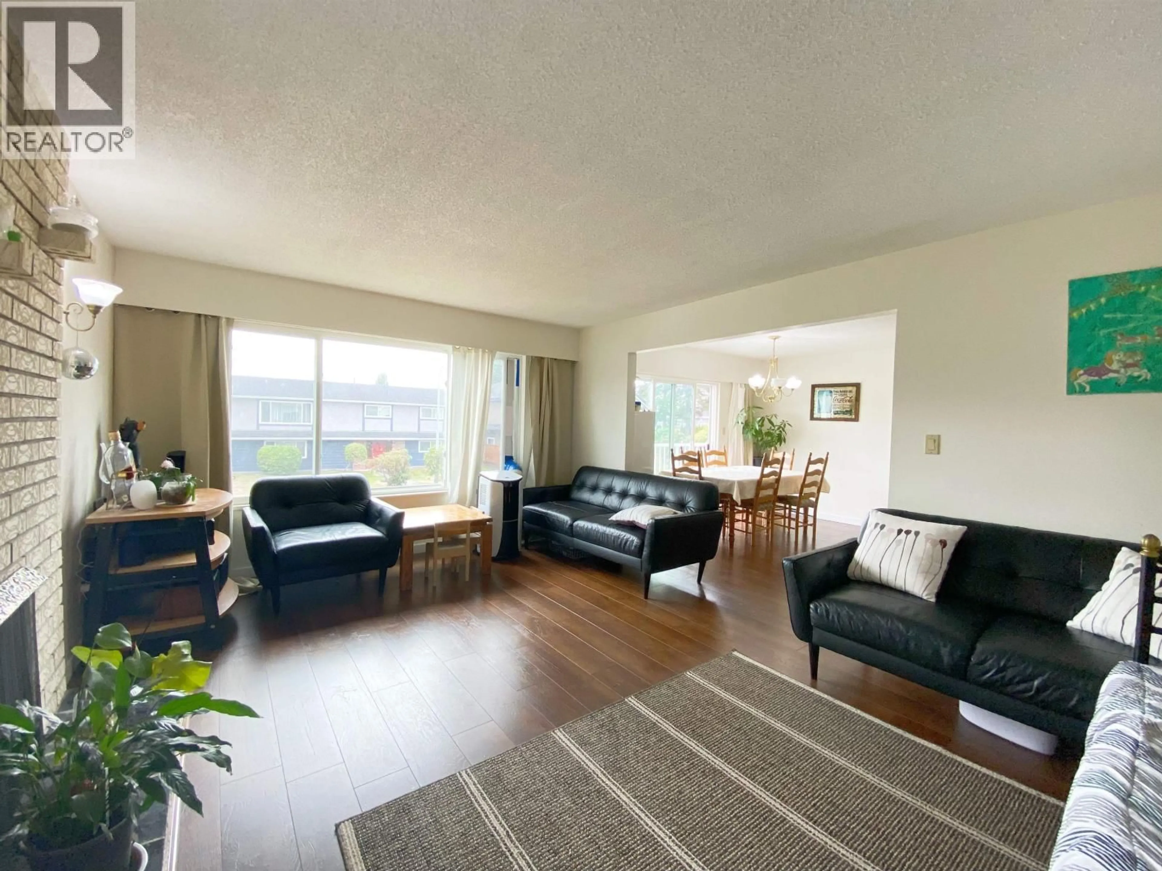 Living room with furniture, unknown for 11251 SEAPORT AVENUE, Richmond British Columbia V7A3C7