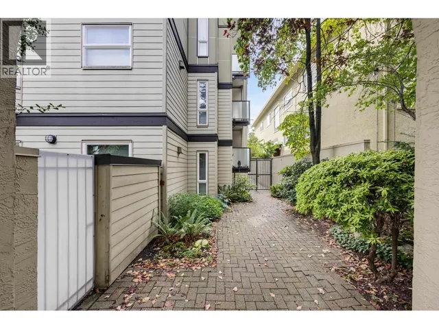 403 - 1200 10TH AVENUE, Vancouver 3