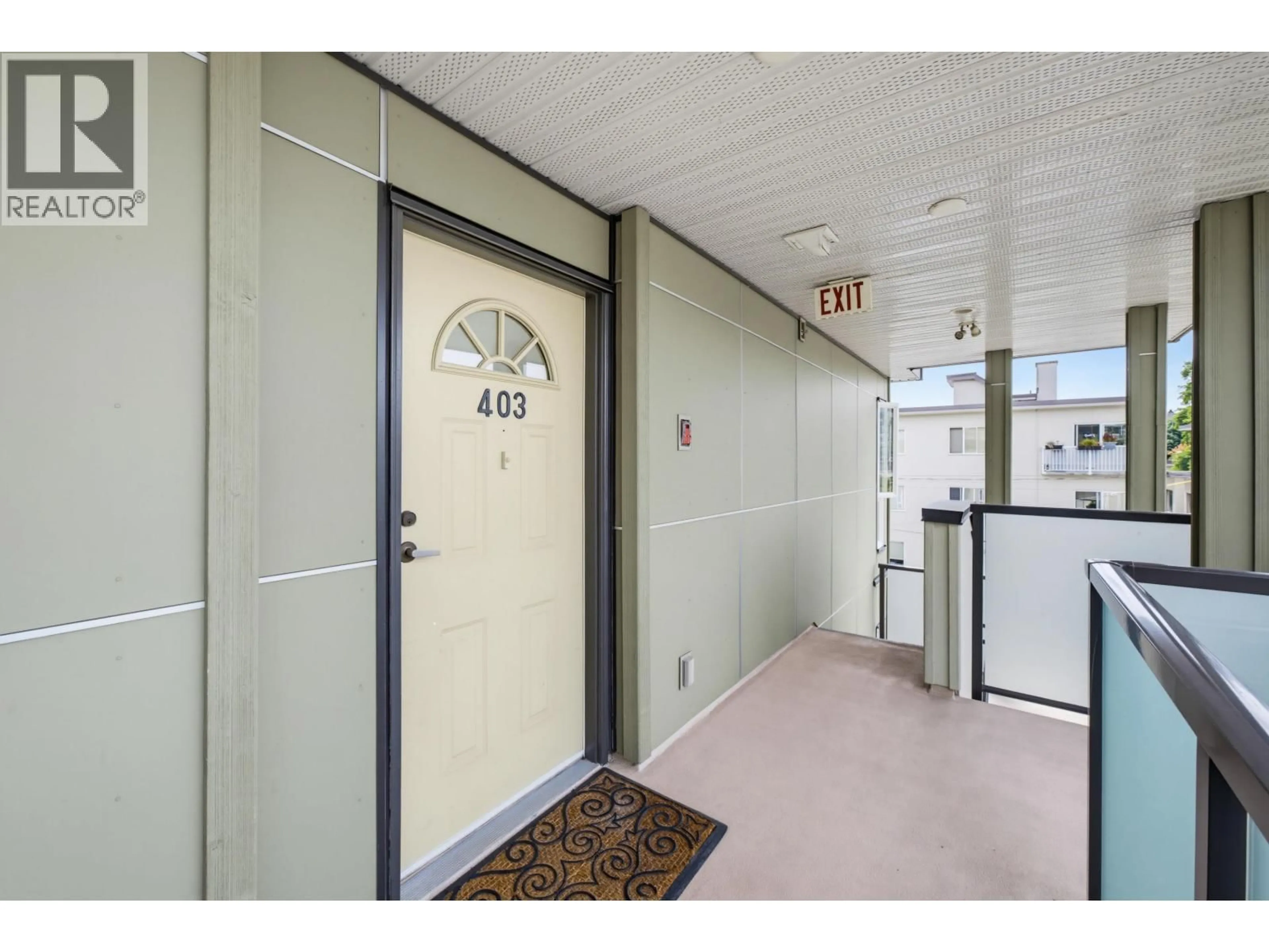 Indoor foyer for 403 - 1200 10TH AVENUE, Vancouver British Columbia V6H1J3