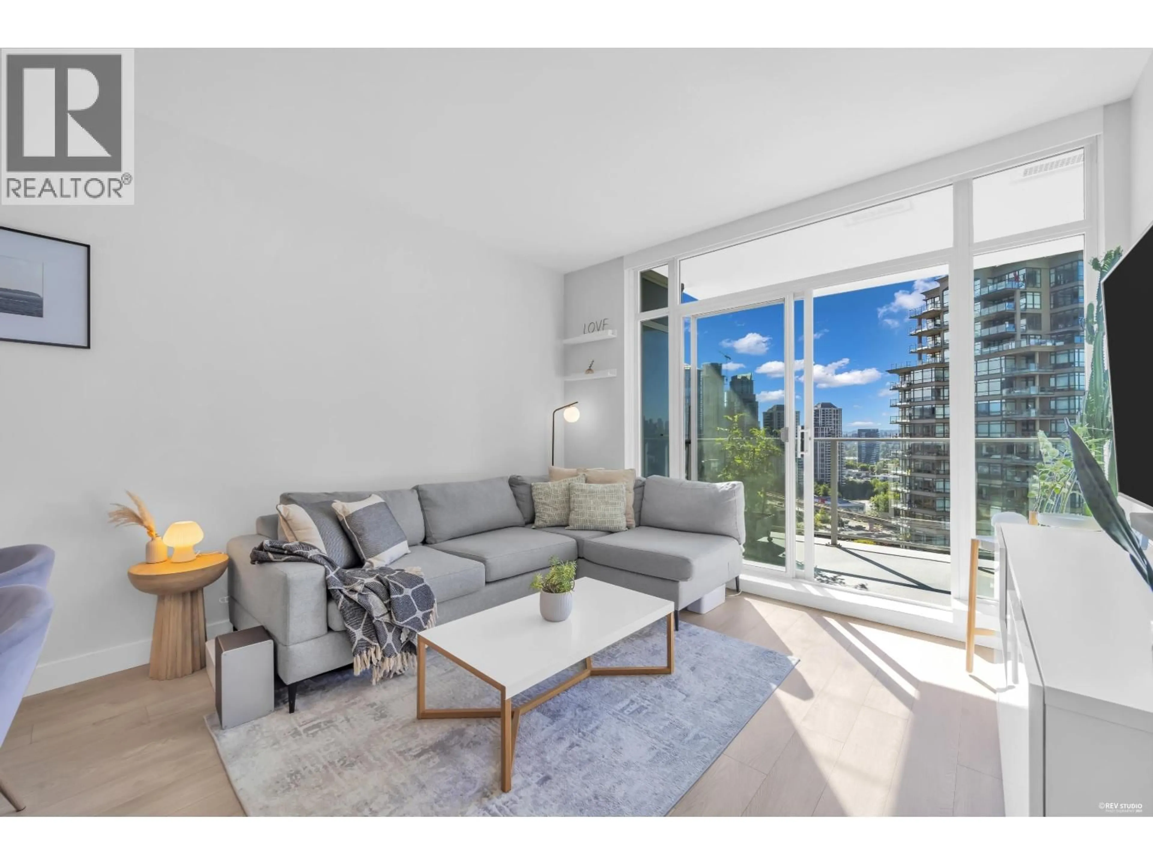 Living room with furniture, unknown for 1701 - 1788 GILMORE AVENUE, Burnaby British Columbia V5C0L5