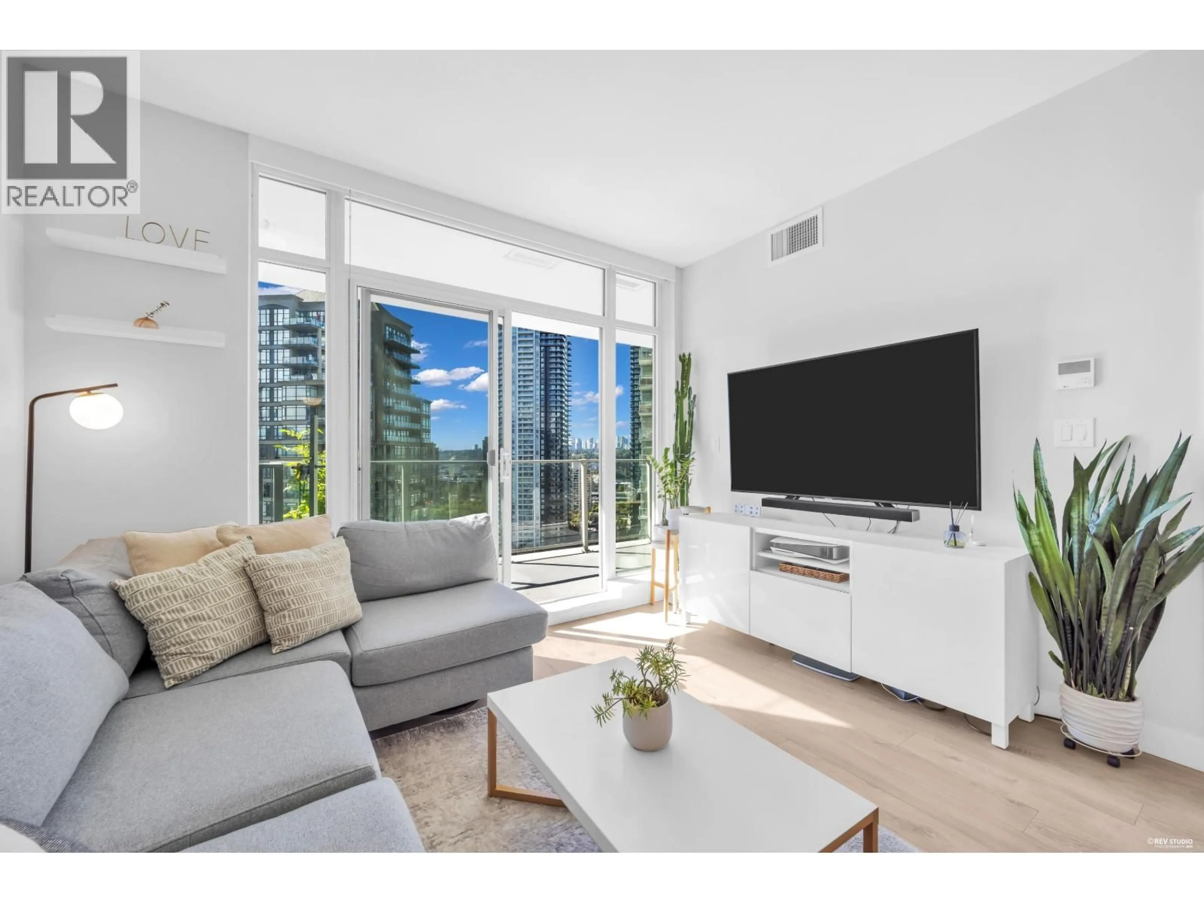 Living room with furniture, unknown for 1701 - 1788 GILMORE AVENUE, Burnaby British Columbia V5C0L5
