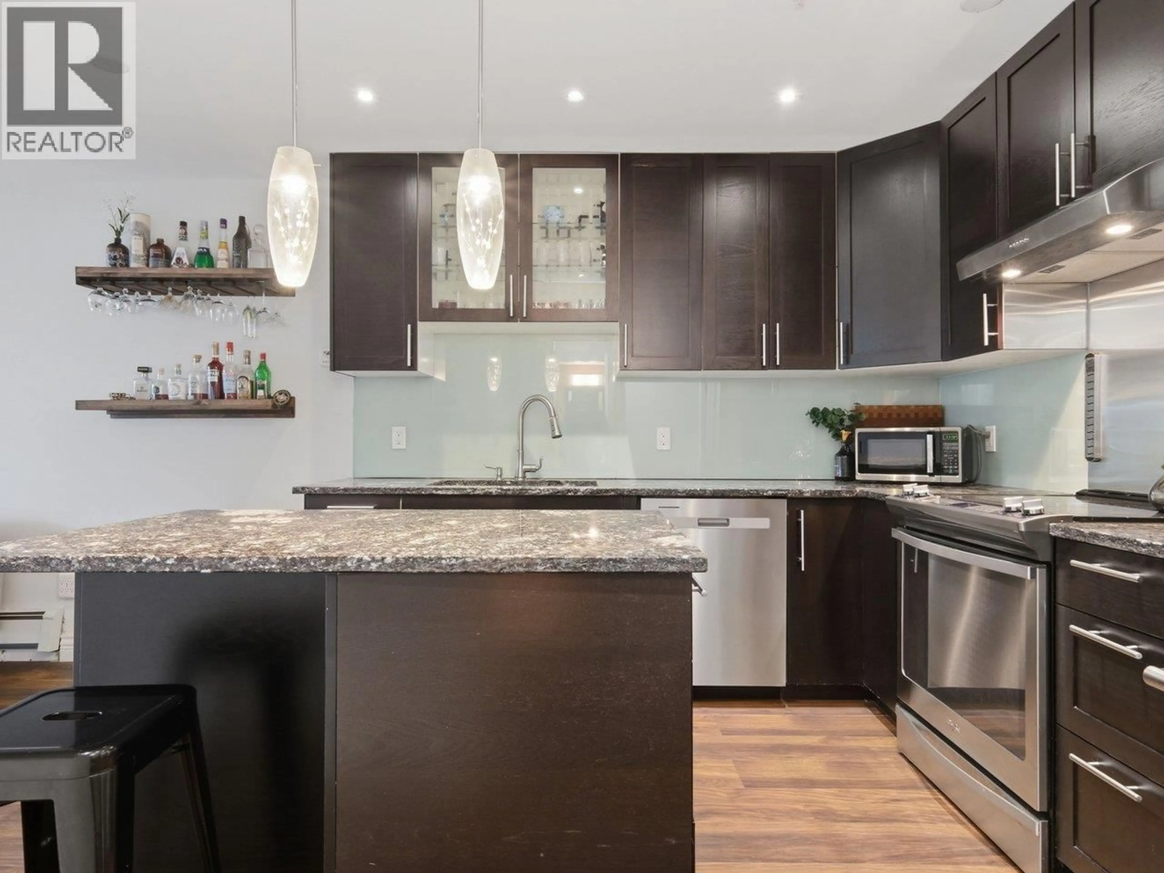 Open concept kitchen, unknown for 216 - 1549 KITCHENER STREET, Vancouver British Columbia V5L2V8