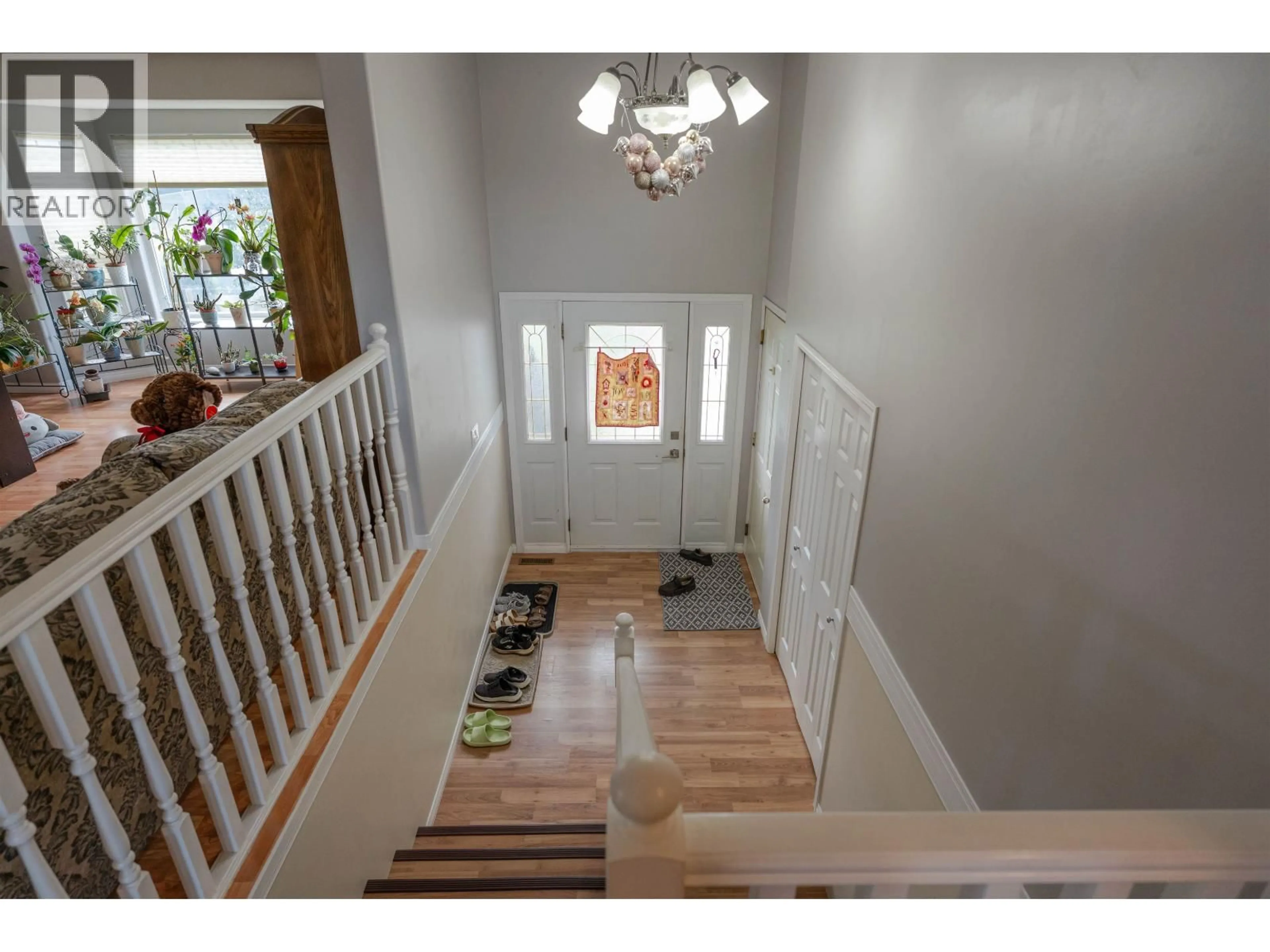 Indoor foyer for 8720 117 AVENUE, Fort St. John British Columbia V1J6W6
