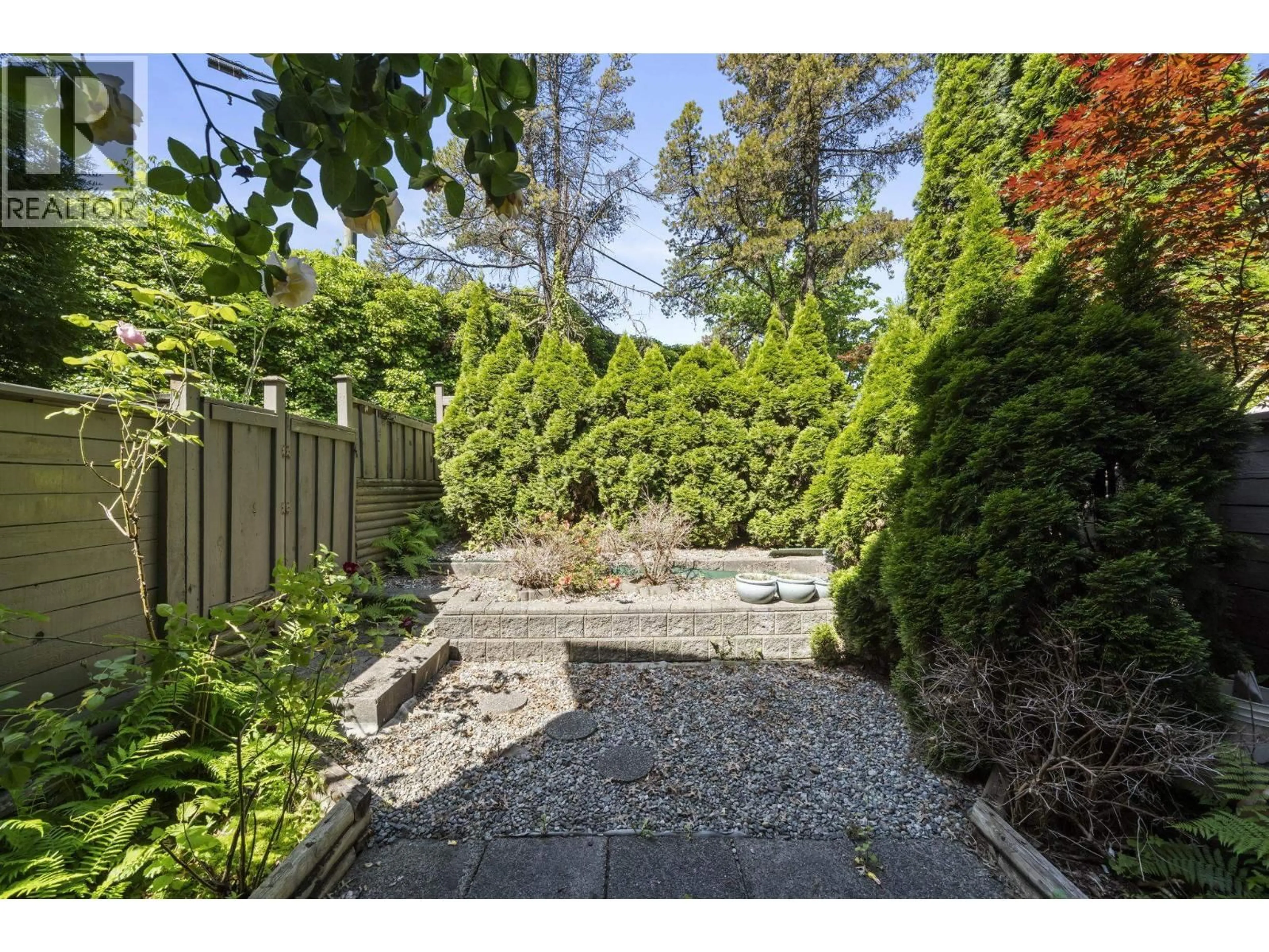 Patio, unknown for 24 - 2880 DACRE AVENUE, Coquitlam British Columbia V3C4H6