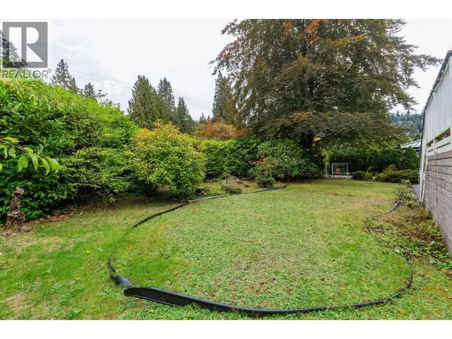 5607 EAGLE HARBOUR ROAD, West Vancouver 4