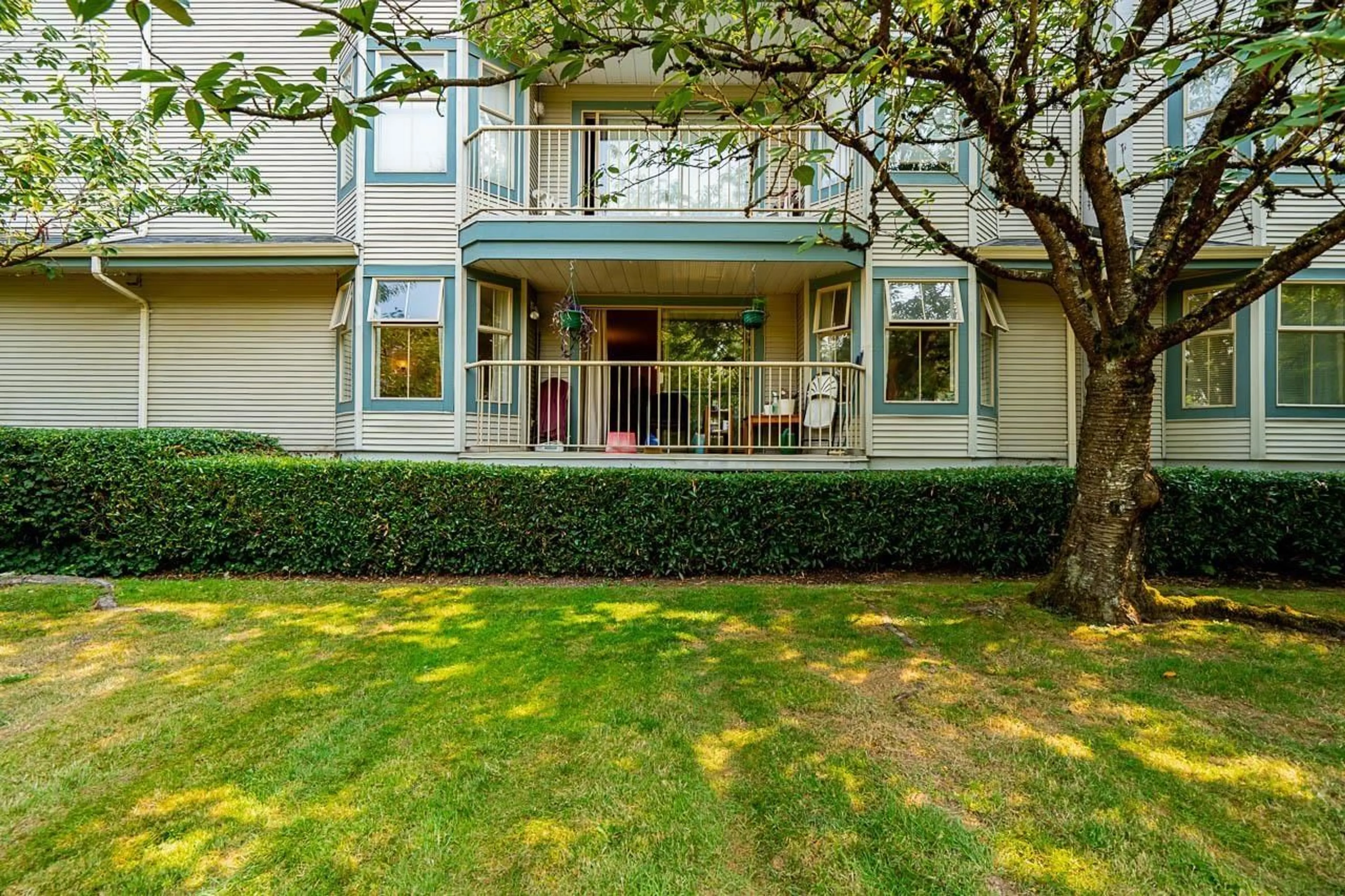 Unknown for 105 - 10743 139 STREET, Surrey British Columbia V3T4L8