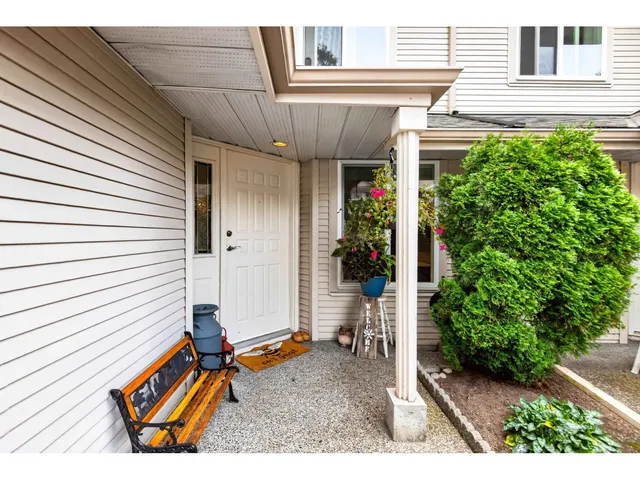11 - 9045 WALNUT GROVE DRIVE, Langley 2