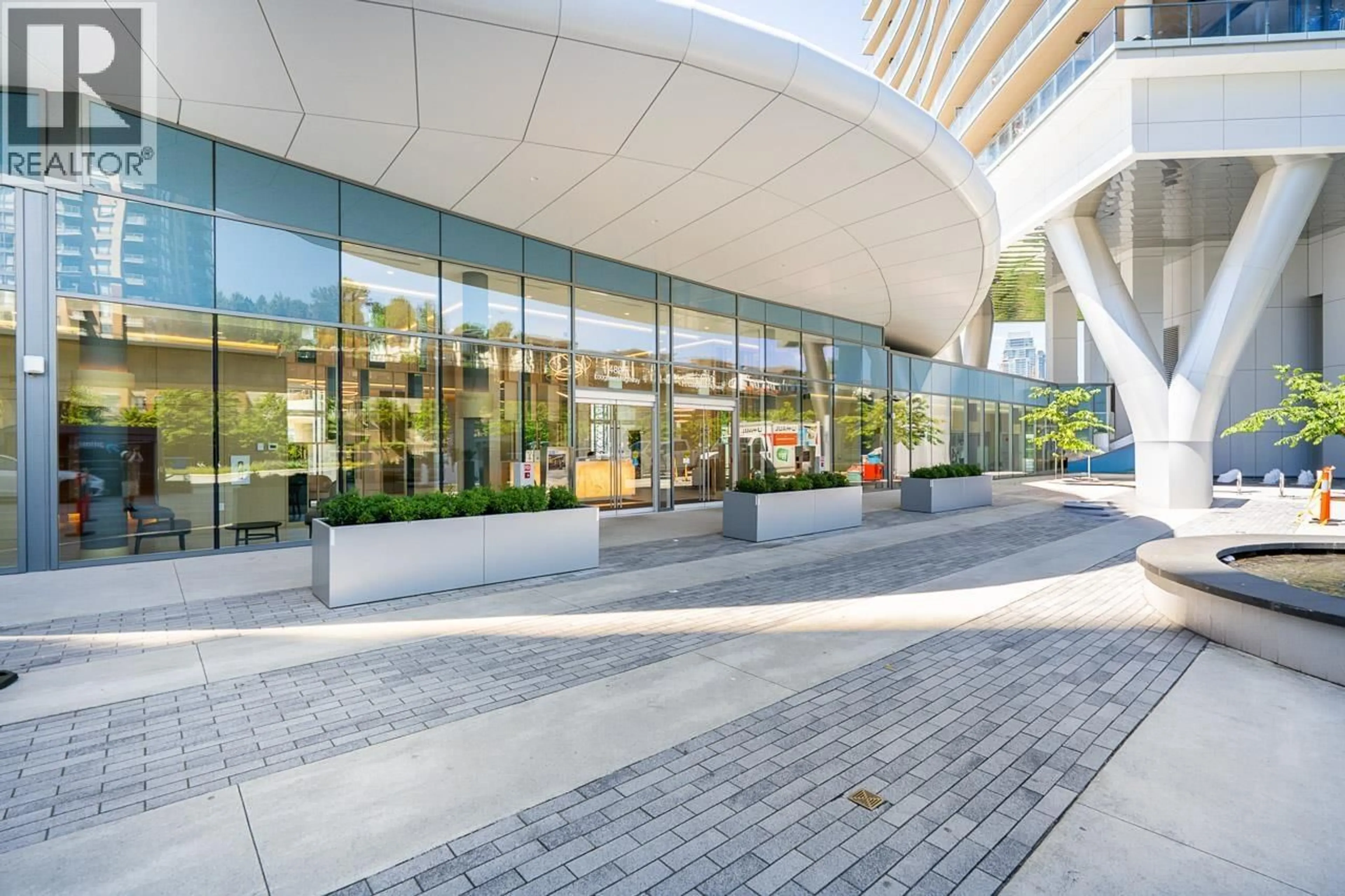 Indoor foyer for 2208 - 4890 LOUGHEED HIGHWAY, Burnaby British Columbia V5C0N2