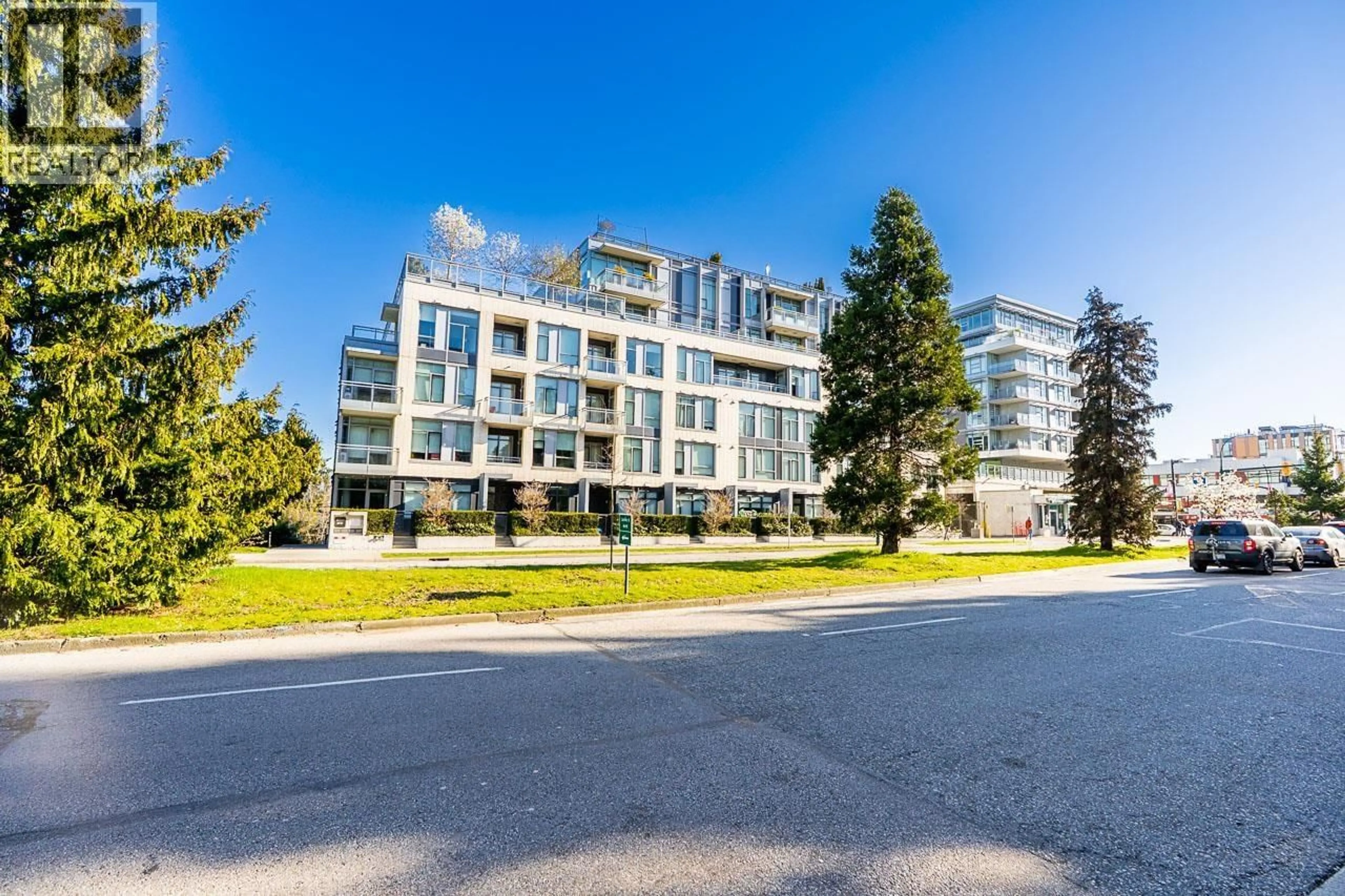 A pic from outside/outdoor area/front of a property/back of a property/a pic from drone, building for 302 - 523 KING EDWARD AVENUE, Vancouver British Columbia V5Z0J3