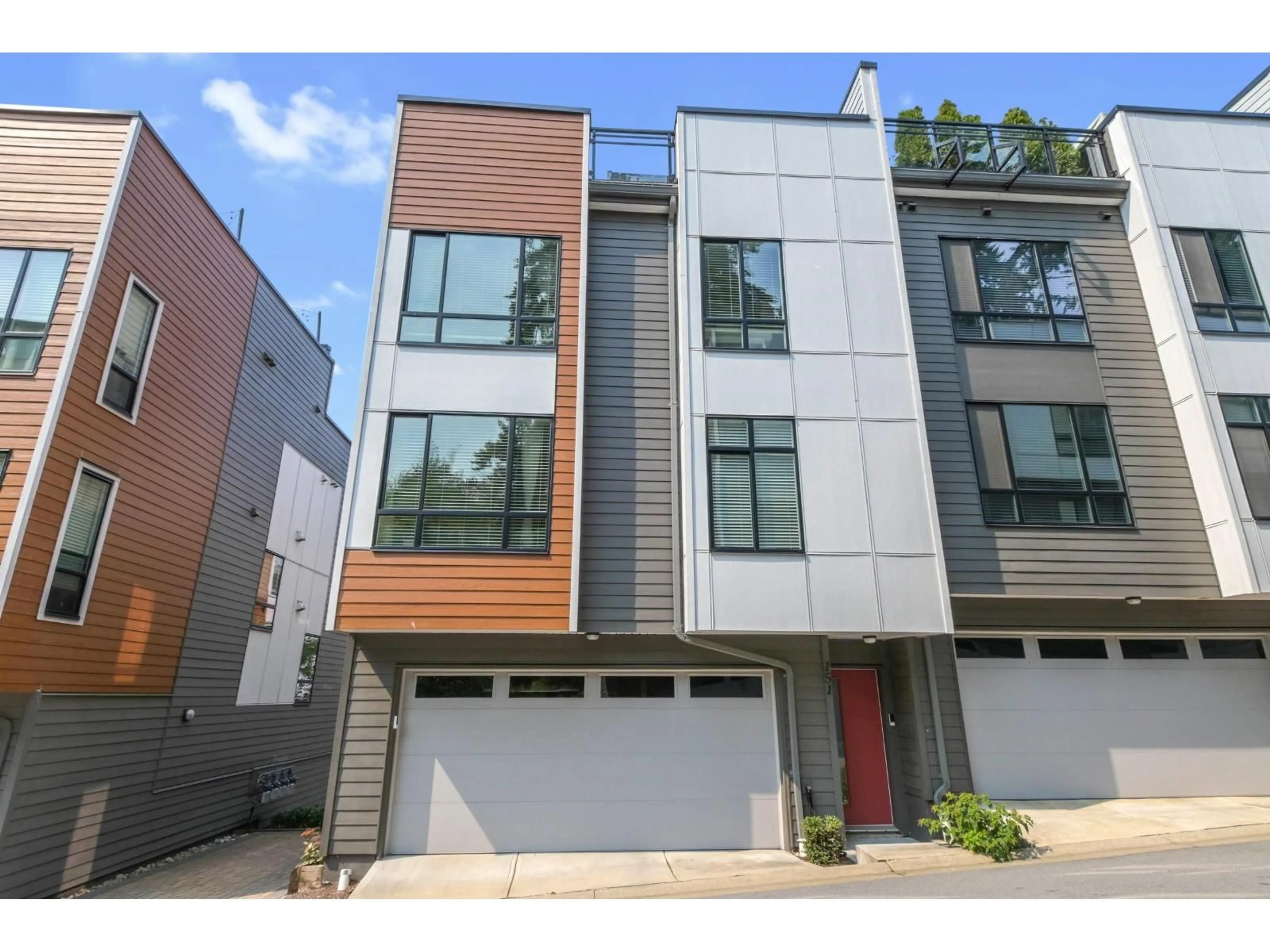 Unknown for 151 - 16433 19 AVENUE, Surrey British Columbia V4A9M5