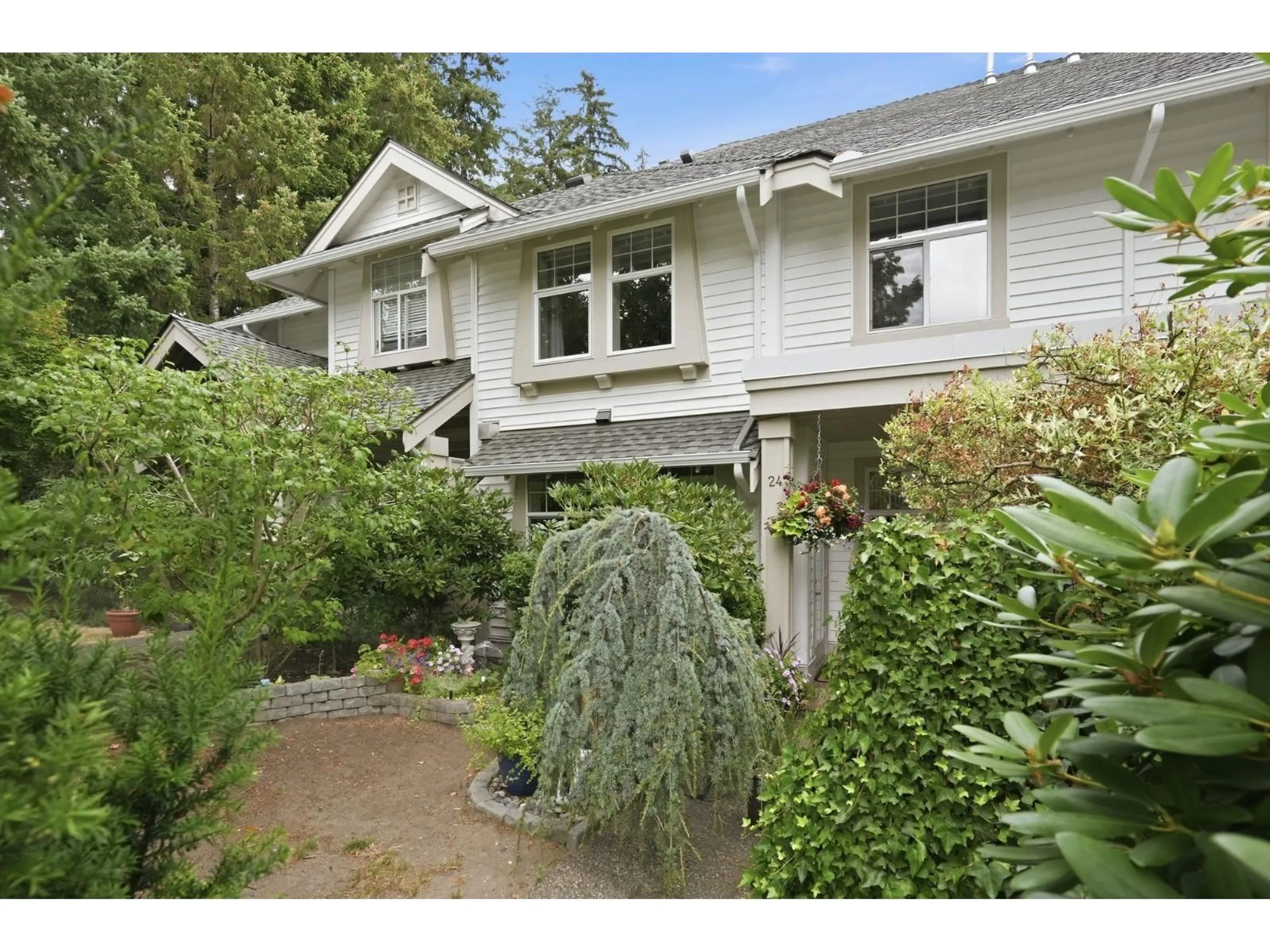 Unknown for 24 - 15037 58 AVENUE, Surrey British Columbia V3S8Z5