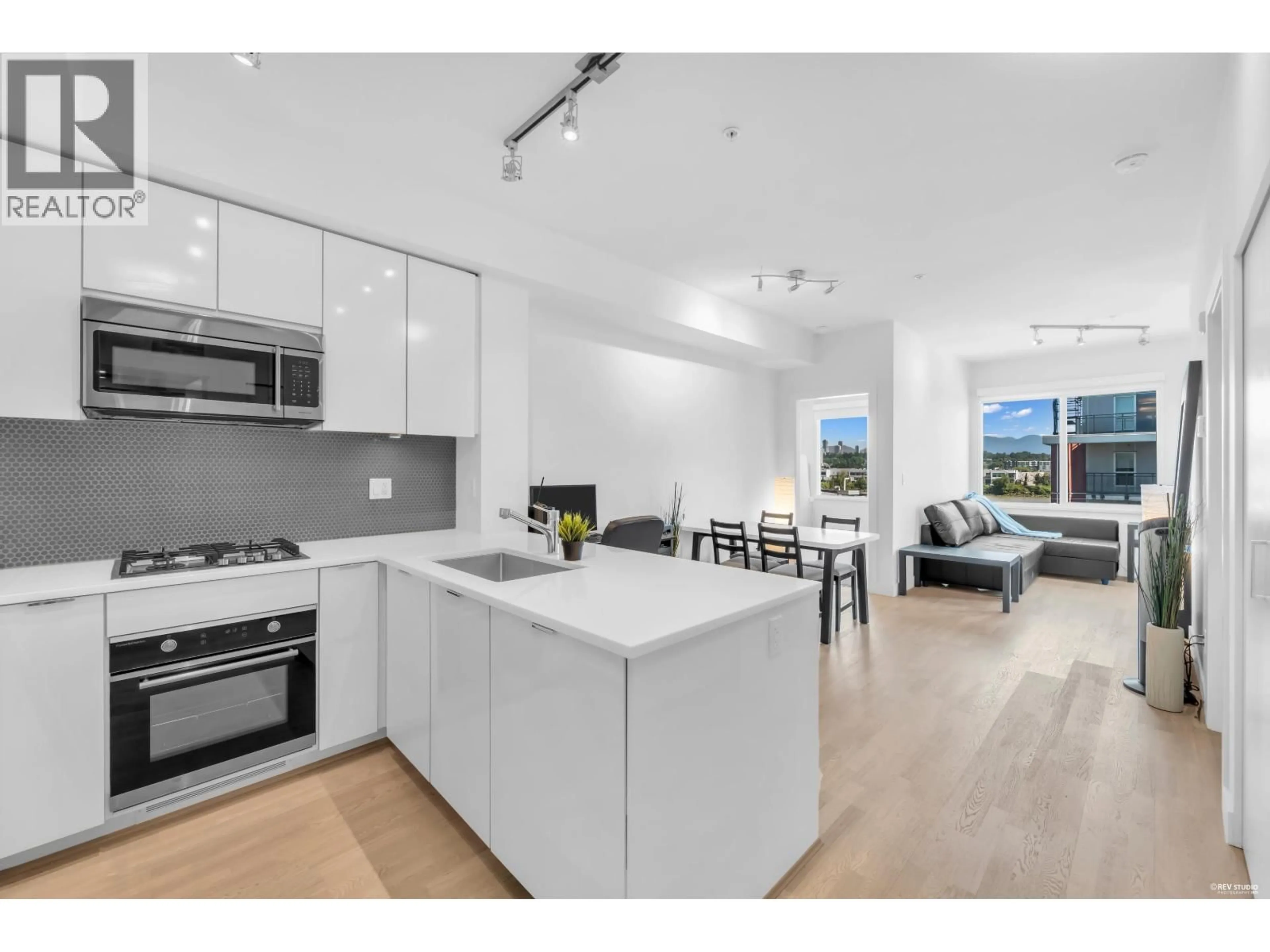 Open concept kitchen, unknown for 509 - 10011 RIVER DRIVE, Richmond British Columbia V6X0N2