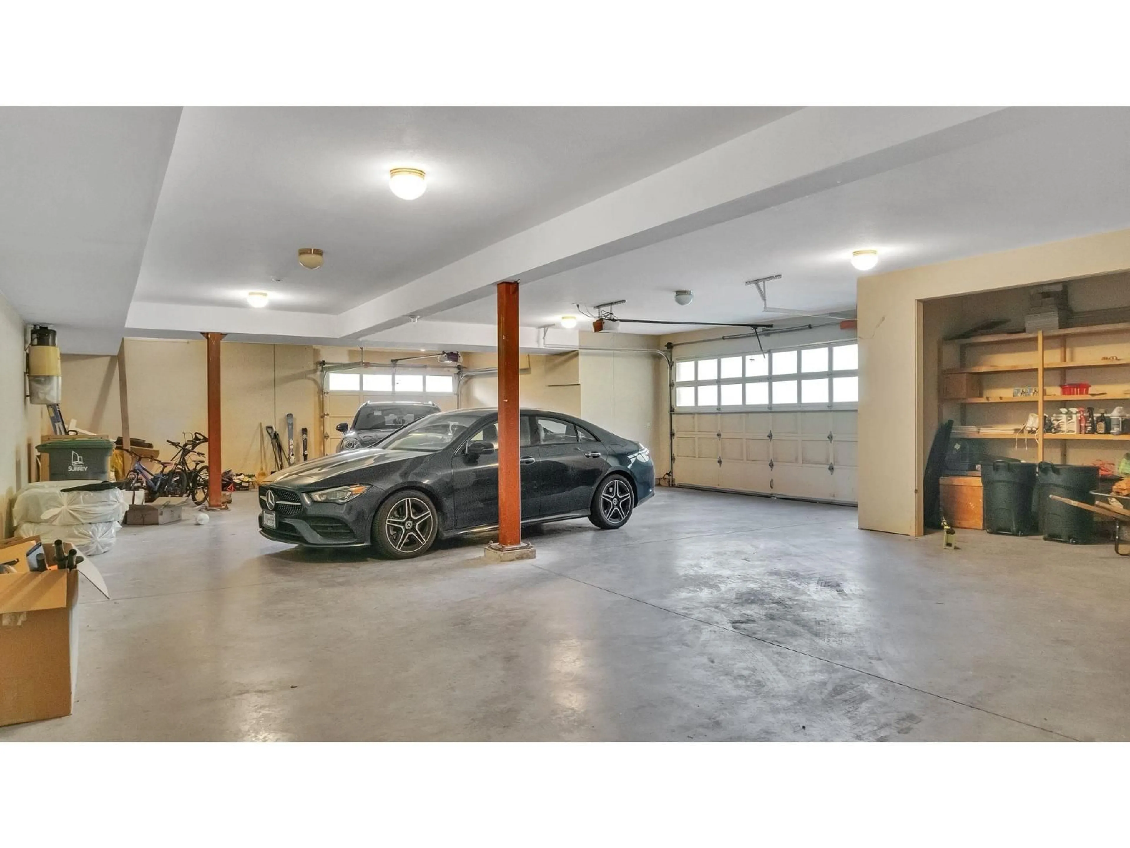 Indoor garage for 16354 30B AVENUE, Surrey British Columbia V3Z0E3