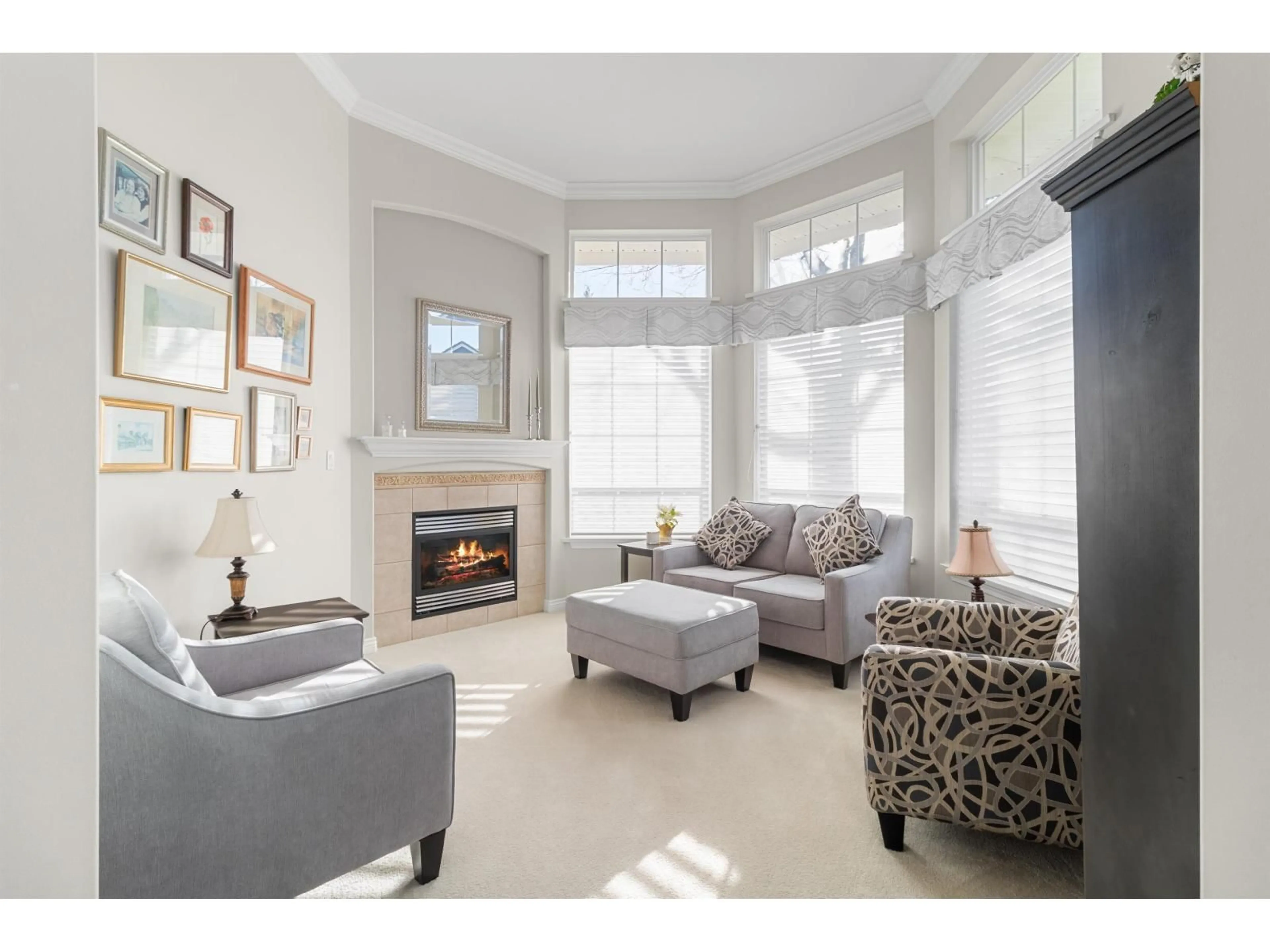 Living room with furniture, unknown for 3312 155B STREET, Surrey British Columbia V3Z0K5