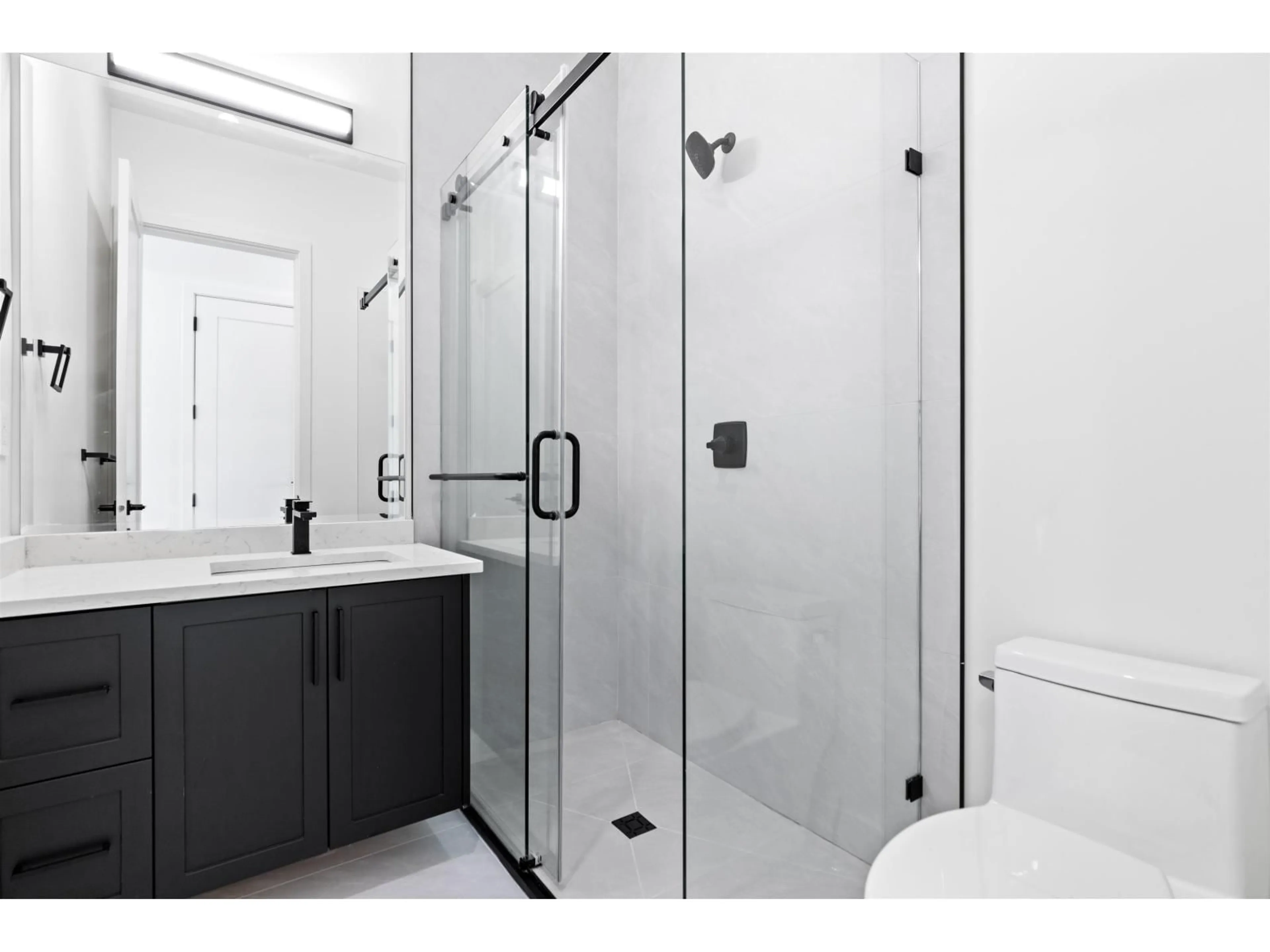 Standard bathroom, ceramic/tile floor for 11823 82 AVENUE, Delta British Columbia V4C2C6