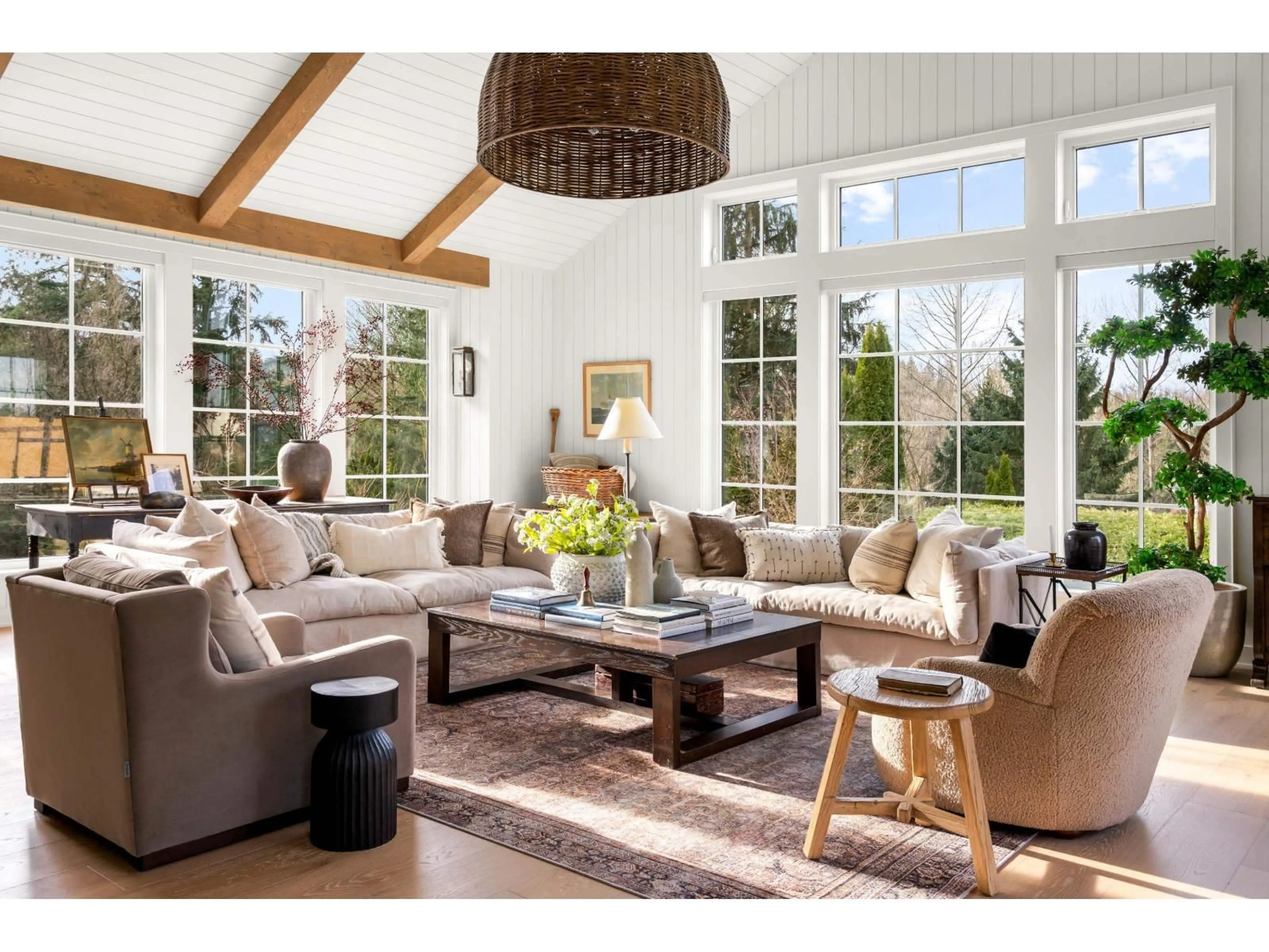 Living room with furniture, unknown for 32500 VERDON WAY, Abbotsford British Columbia V2T7Y3