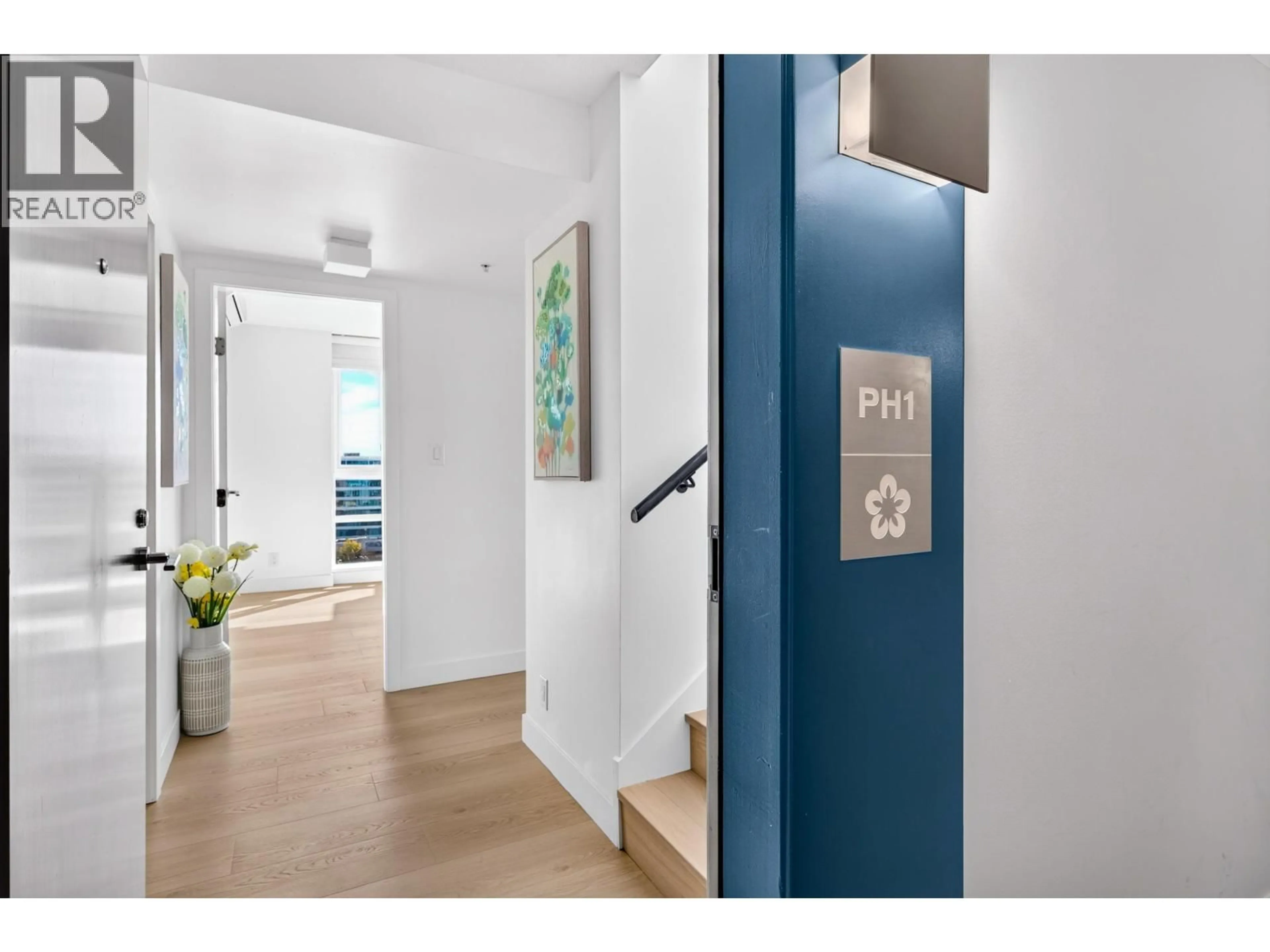 Indoor entryway for PH1 - 7988 ACKROYD ROAD, Richmond British Columbia V6X0K6