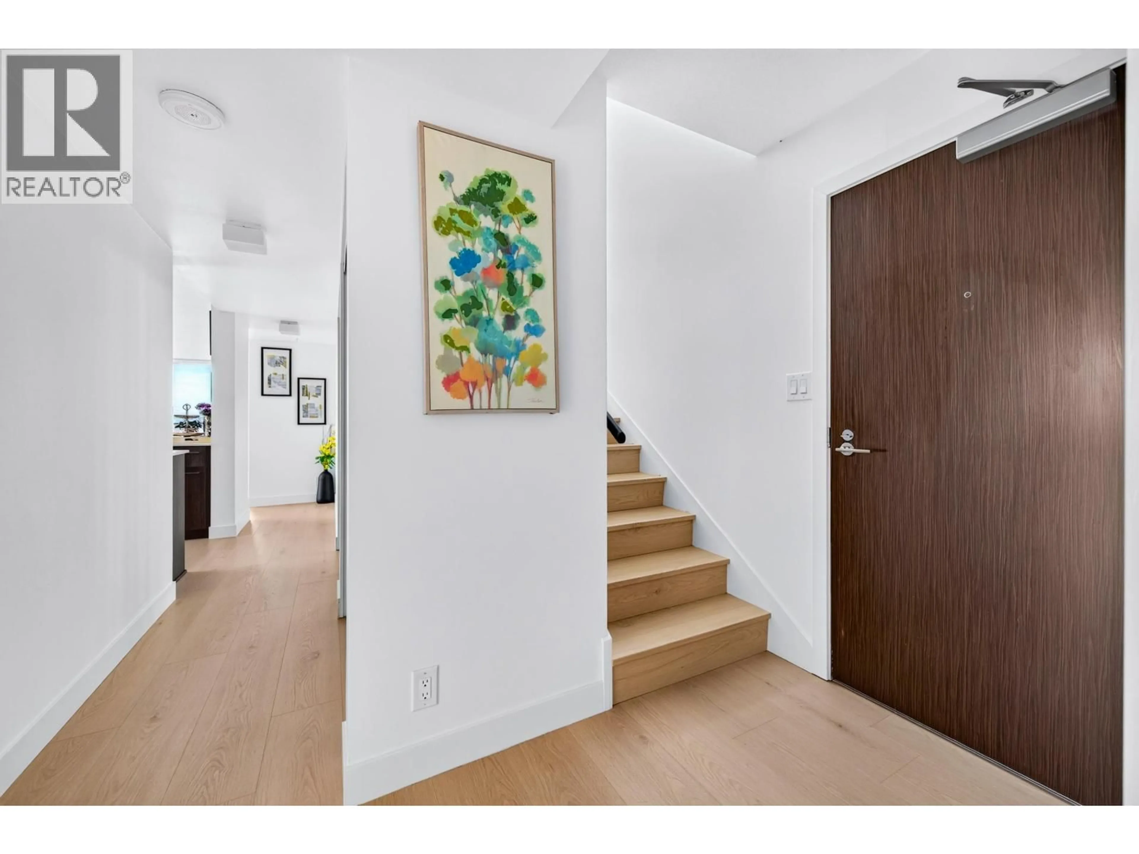 Indoor entryway for PH1 - 7988 ACKROYD ROAD, Richmond British Columbia V6X0K6