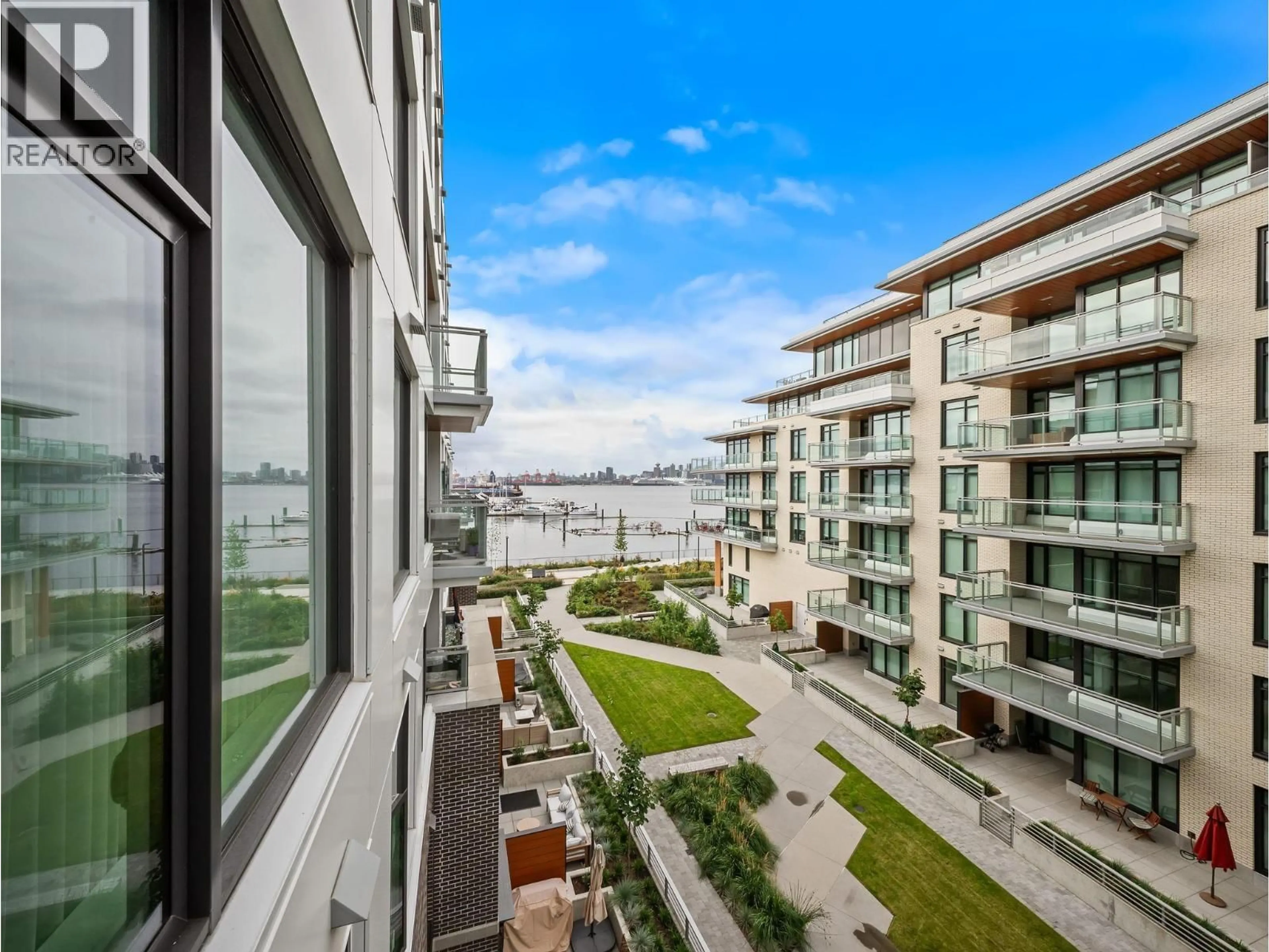 Balcony in the apartment, water/lake/river/ocean view for 425 - 755 HARBOURSIDE DRIVE, North Vancouver British Columbia V7P0G1