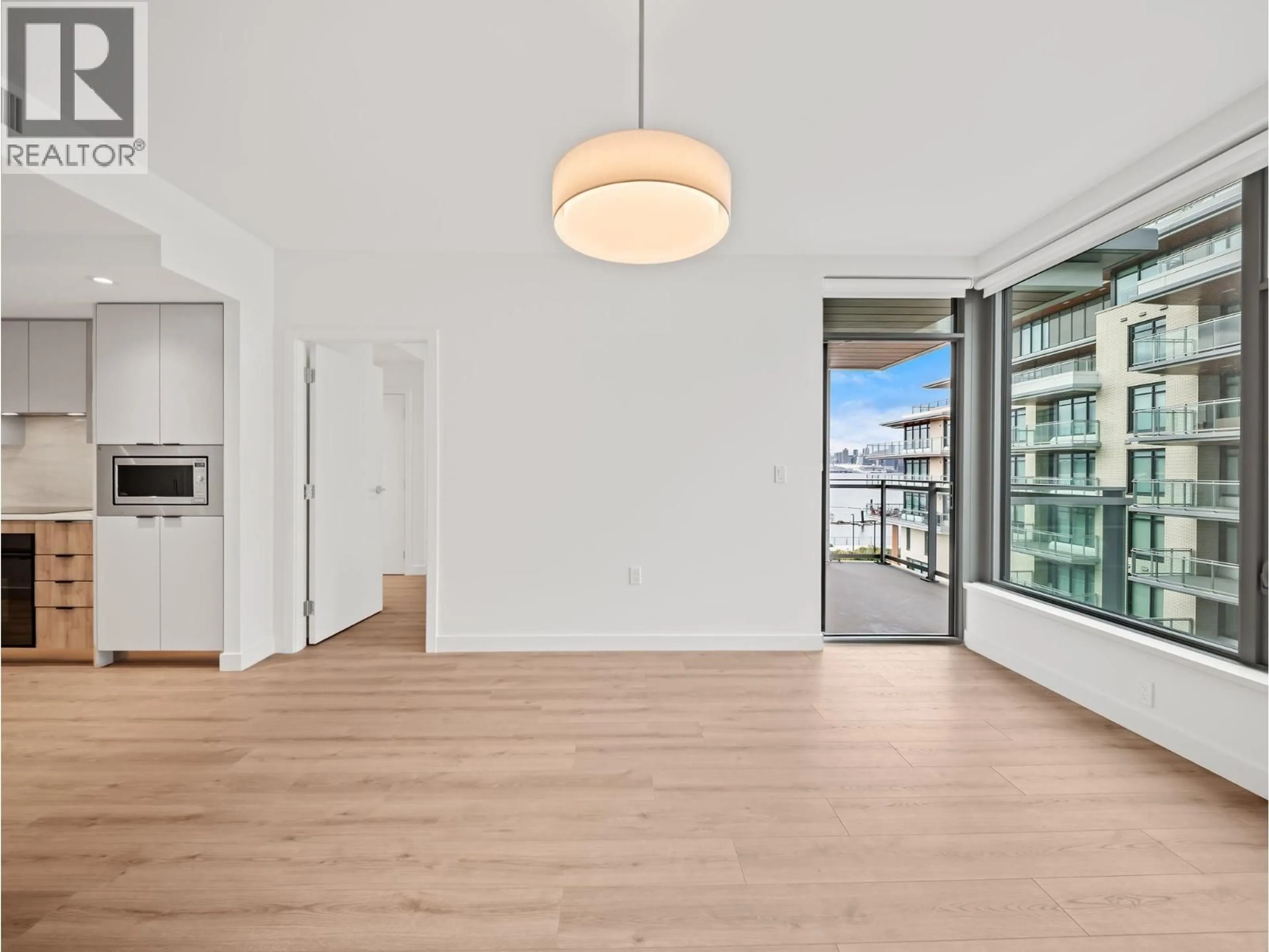 Unknown for 425 - 755 HARBOURSIDE DRIVE, North Vancouver British Columbia V7P0G1