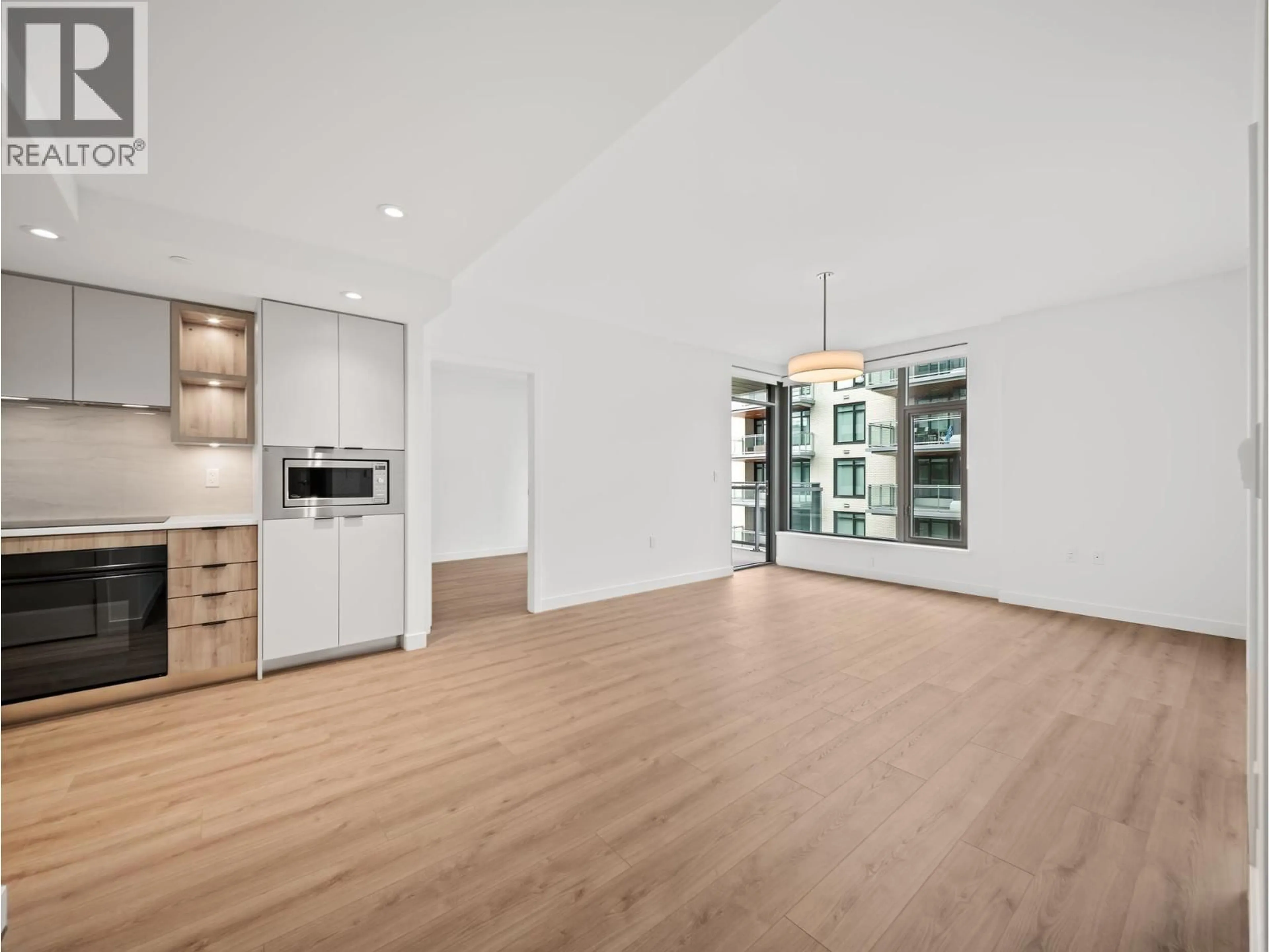 Unknown for 425 - 755 HARBOURSIDE DRIVE, North Vancouver British Columbia V7P0G1