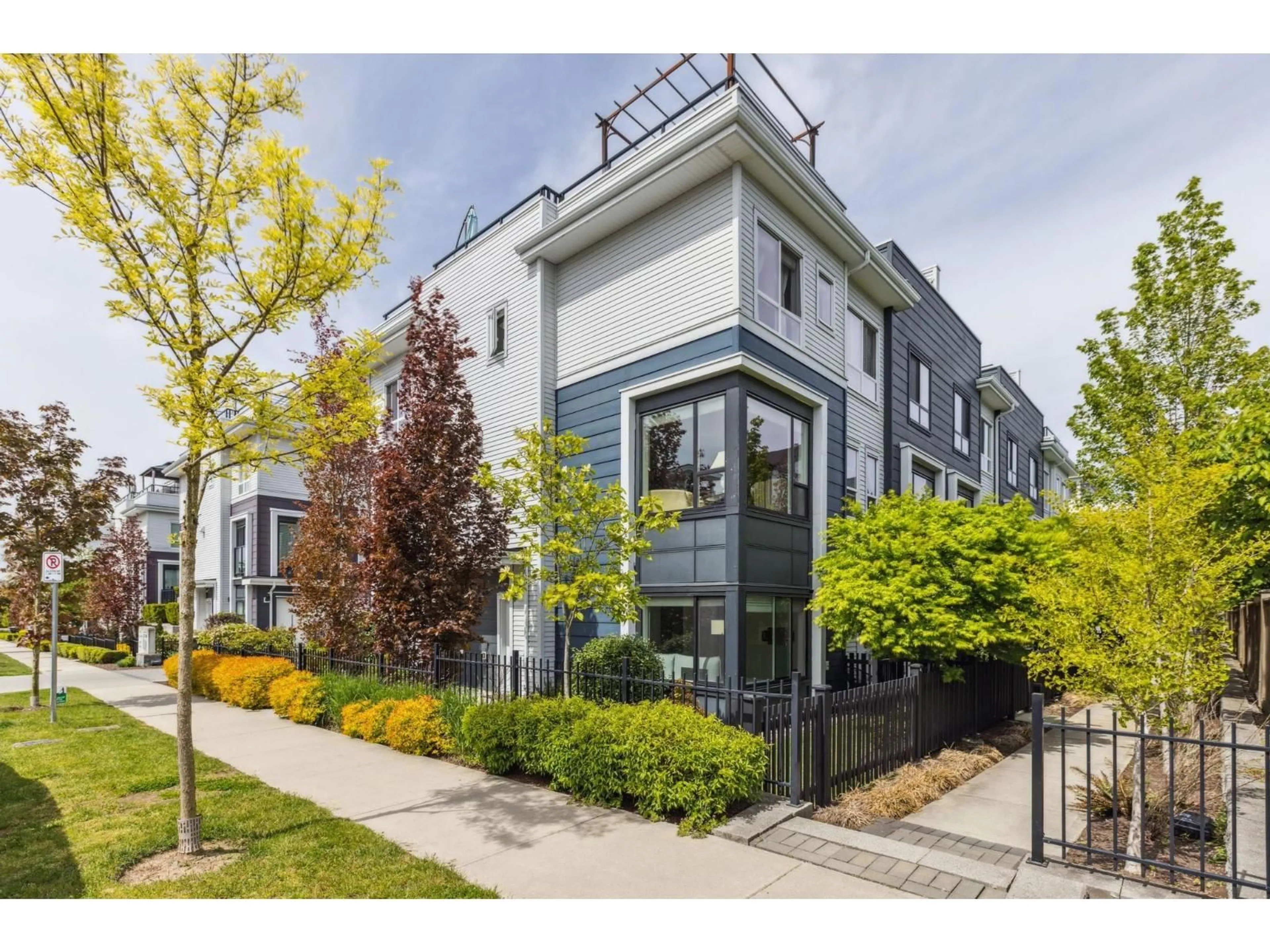 Unknown for 36 - 16337 23A AVENUE, Surrey British Columbia V3Z0S3