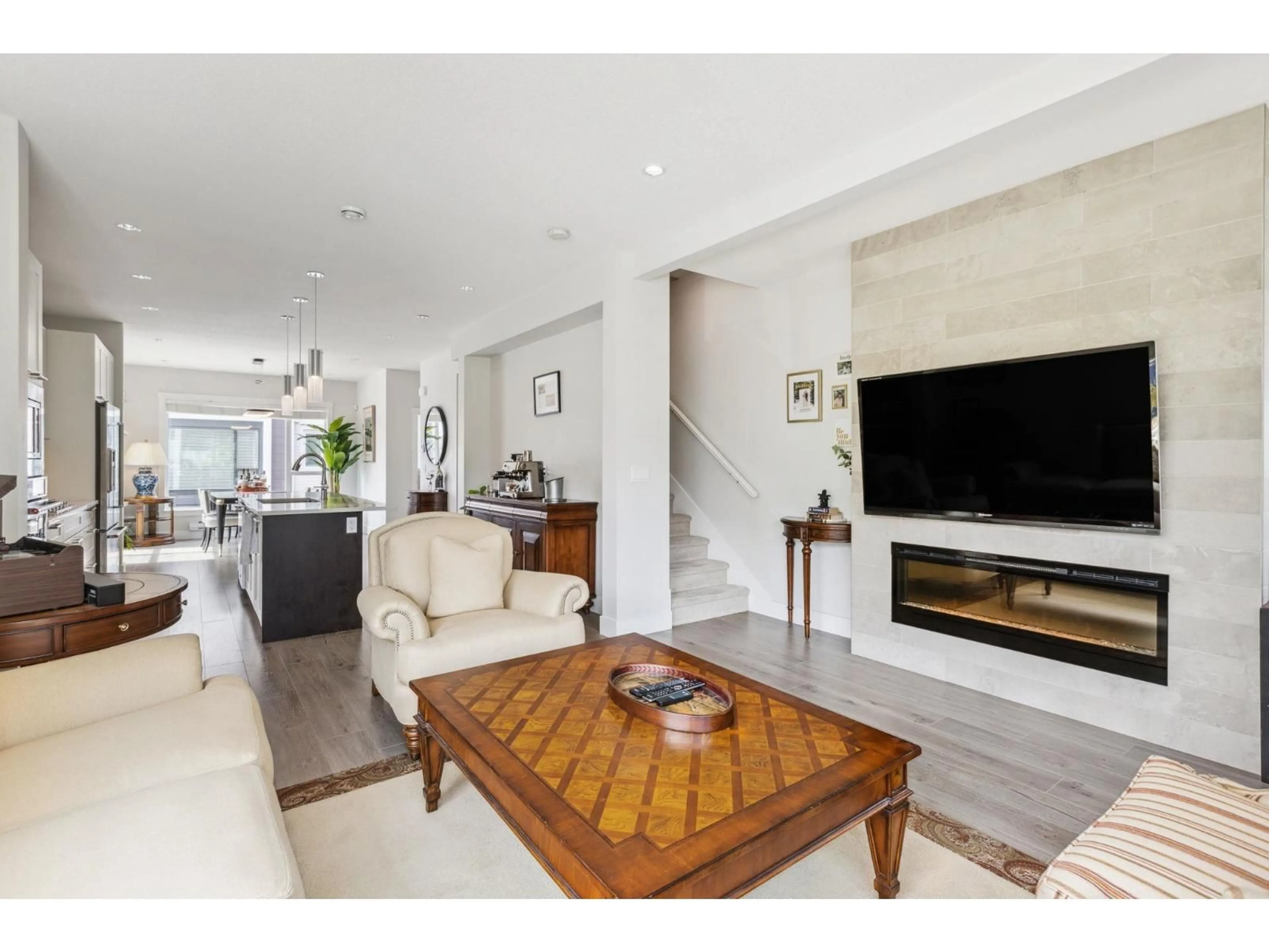 Living room with furniture, unknown for 36 - 16337 23A AVENUE, Surrey British Columbia V3Z0S3