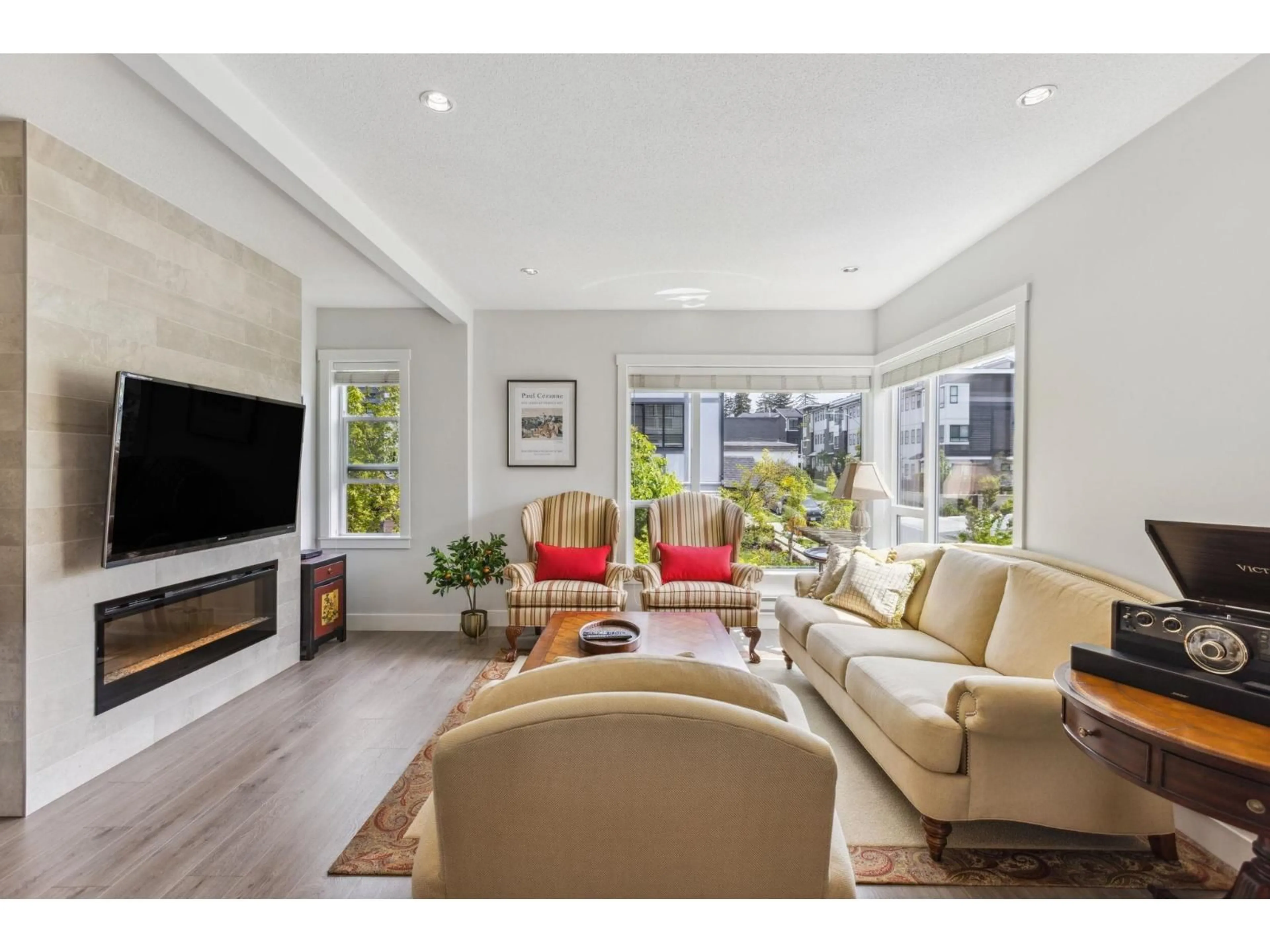 Living room with furniture, unknown for 36 - 16337 23A AVENUE, Surrey British Columbia V3Z0S3