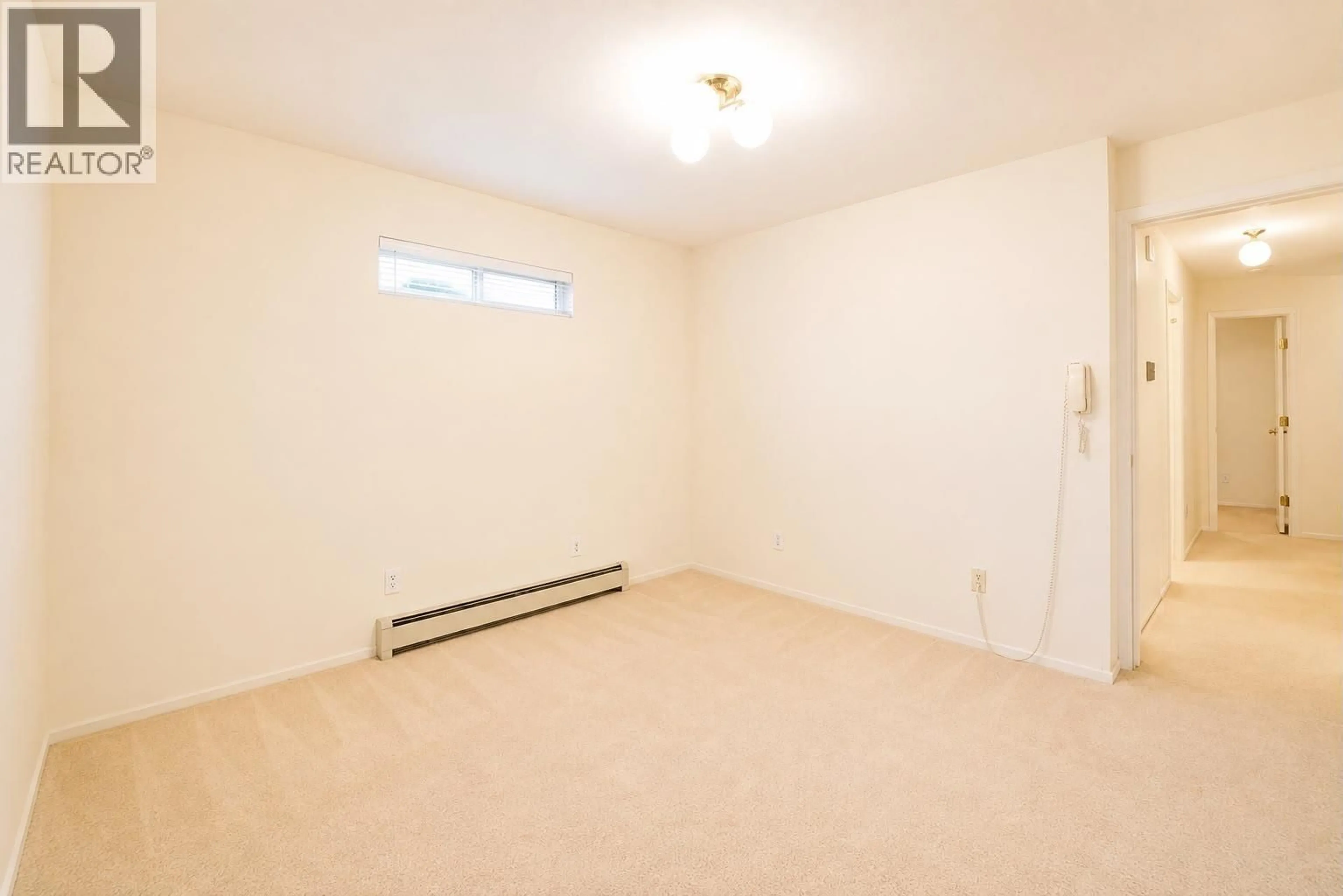 A pic of a room for 4843 MAITLAND STREET, Burnaby British Columbia V5H1N1