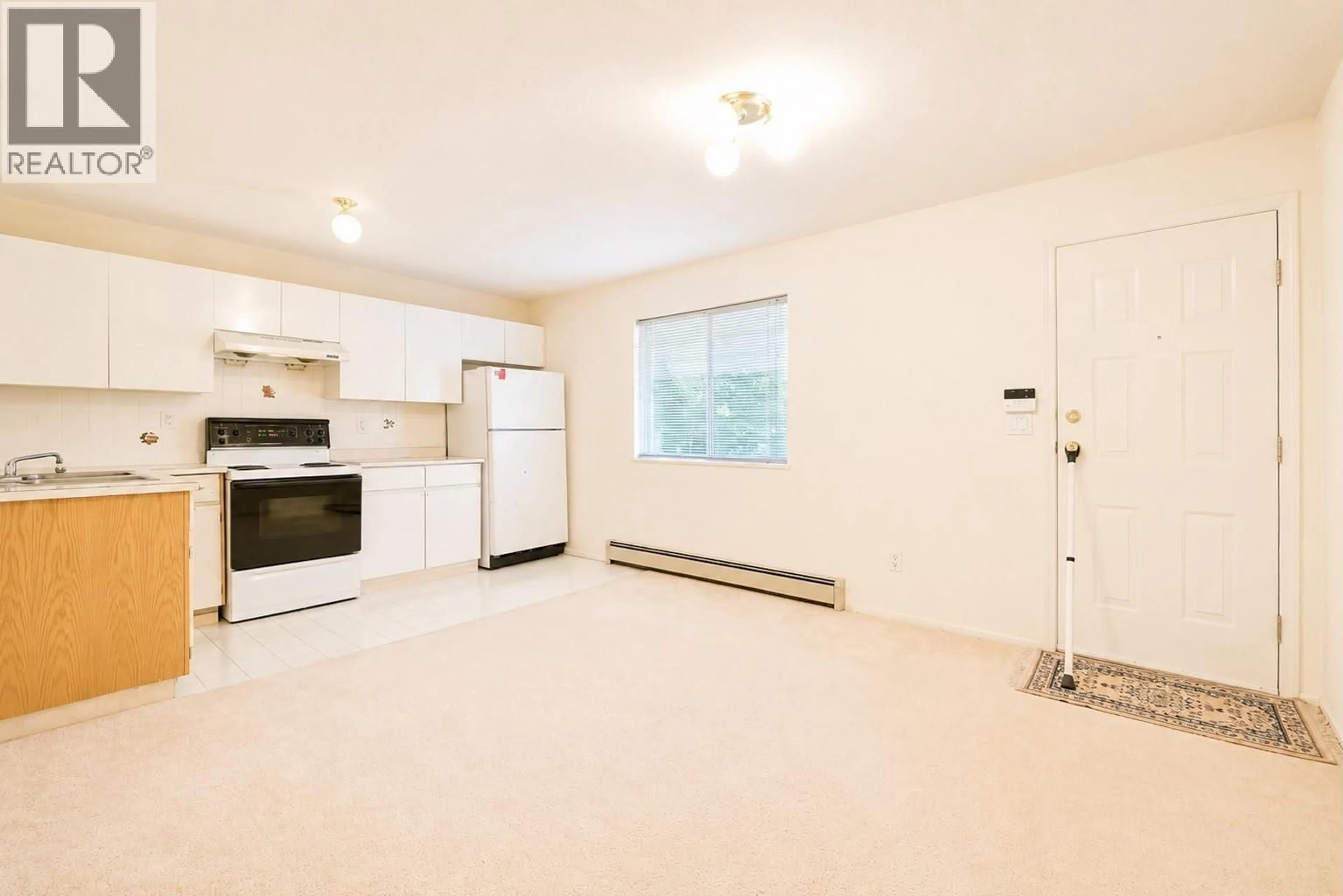 A pic of a room for 4843 MAITLAND STREET, Burnaby British Columbia V5H1N1