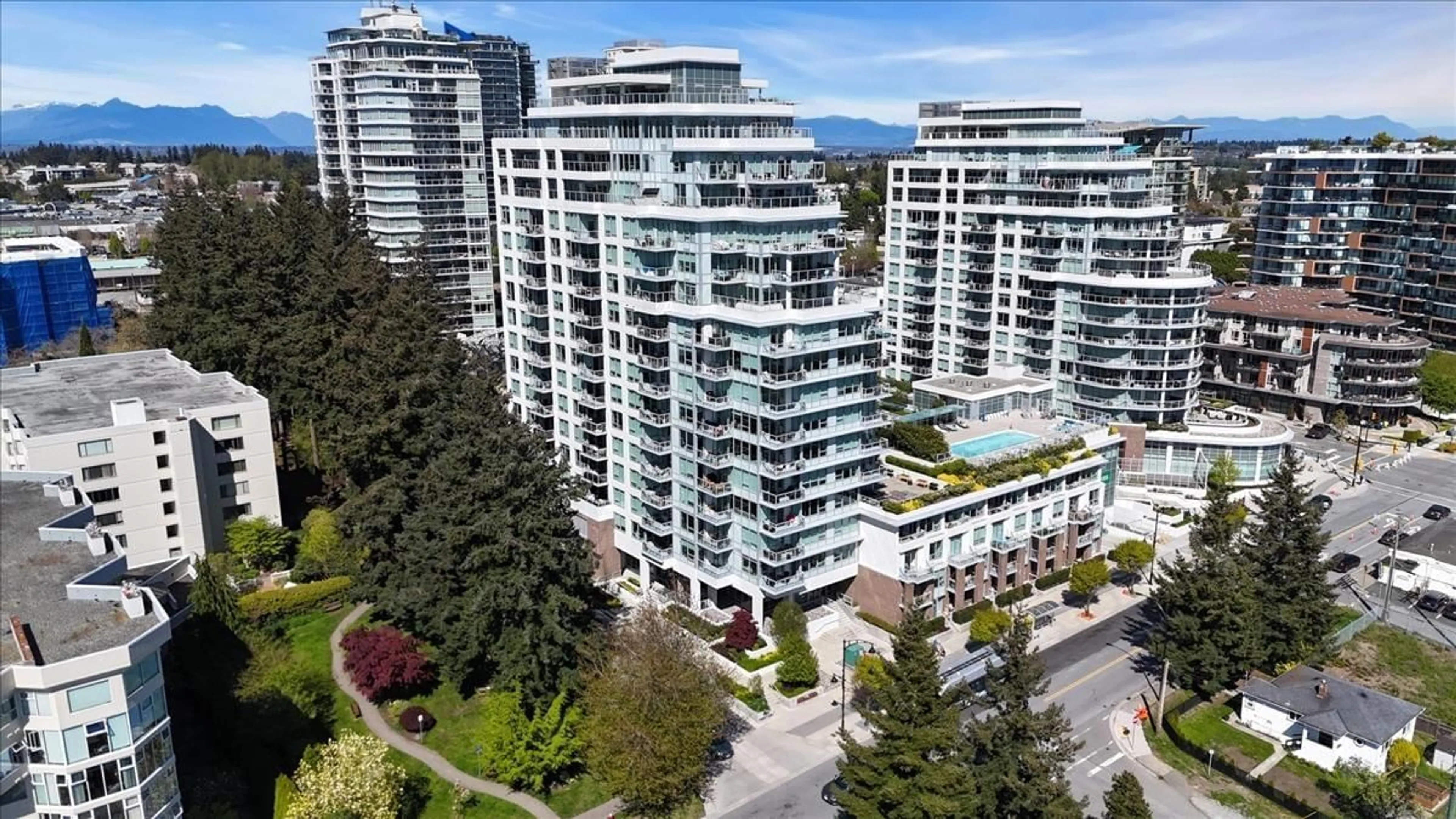 A pic from outside/outdoor area/front of a property/back of a property/a pic from drone, city buildings view from balcony for 104 - 15165 THRIFT AVENUE, Surrey British Columbia V4B0C1