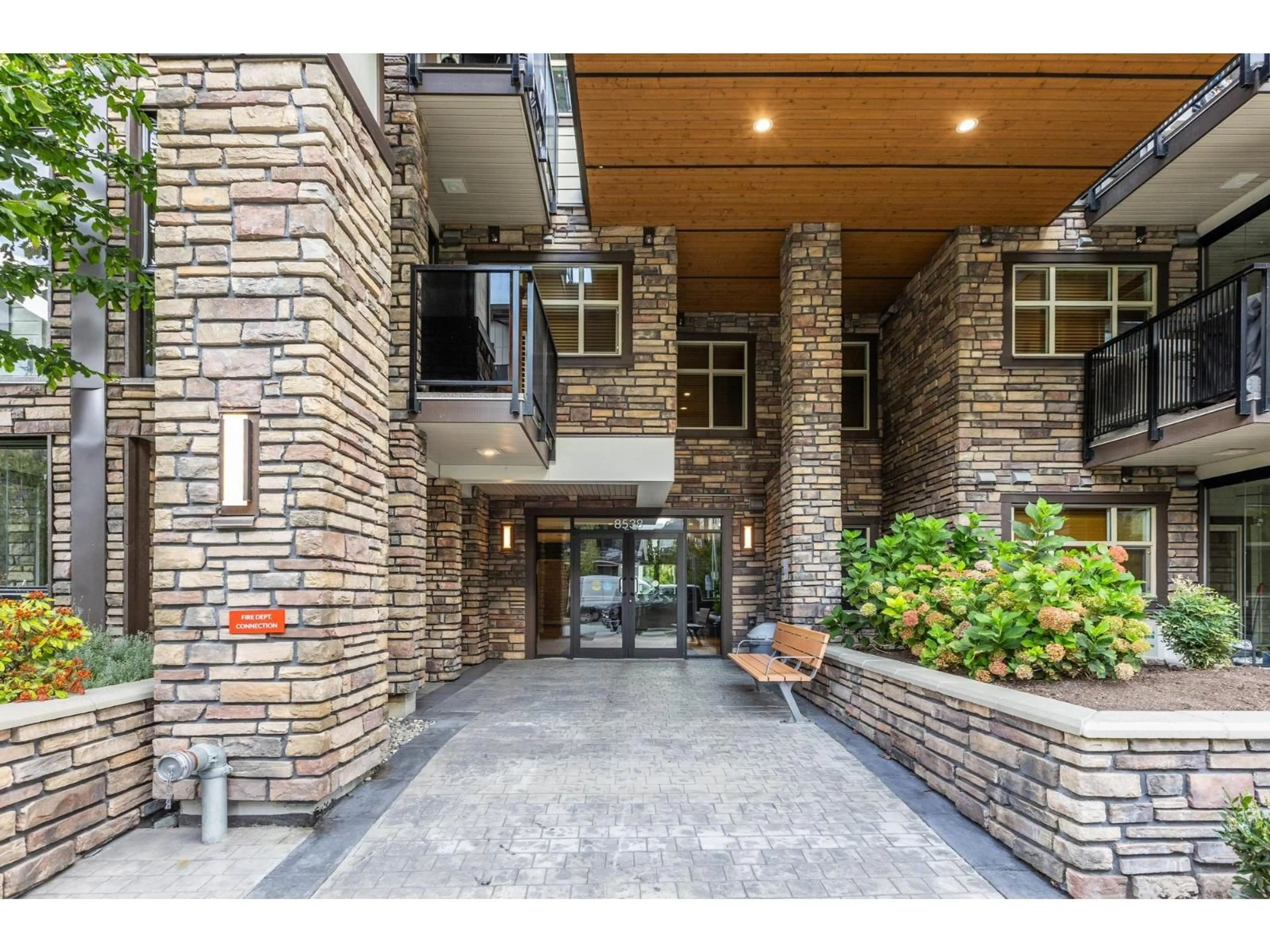 Indoor foyer for 201 - 8538 203A STREET, Langley British Columbia V2Y3P9