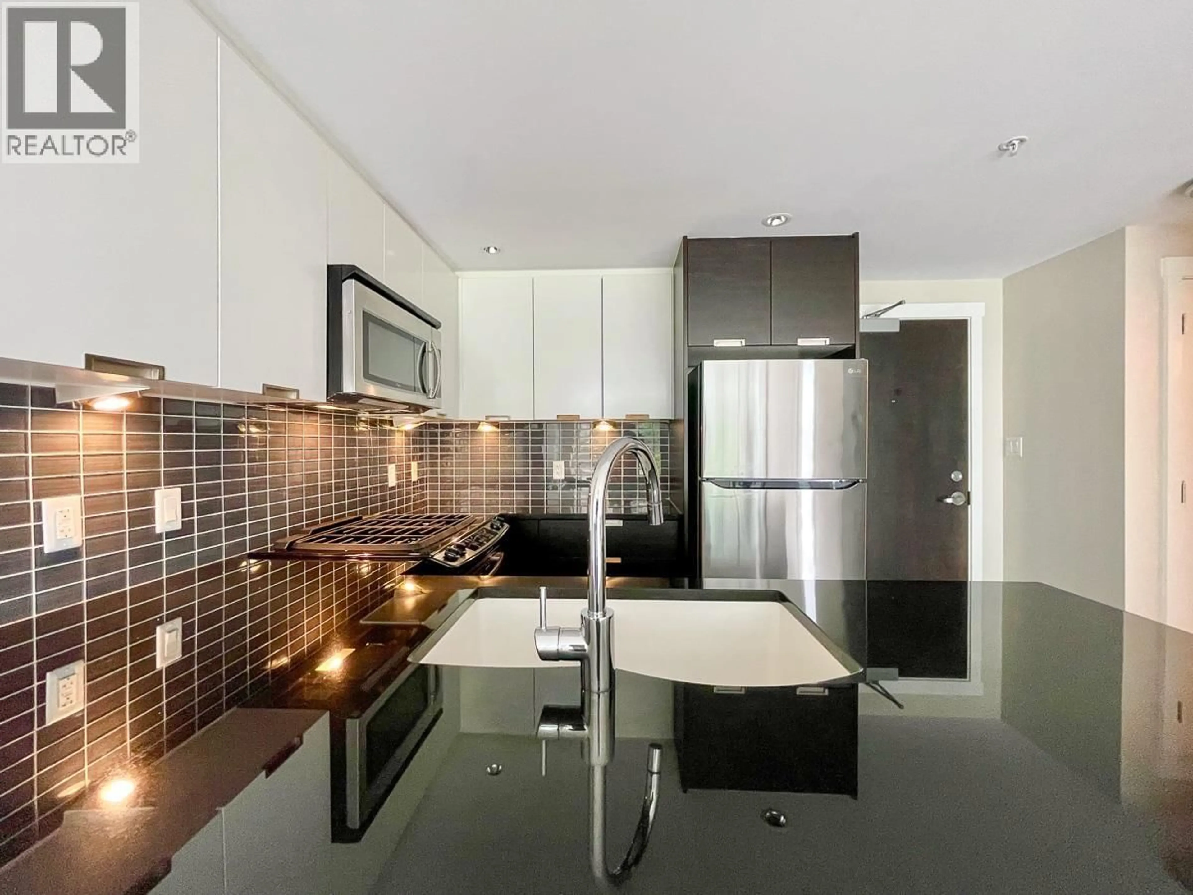 Standard kitchen, ceramic/tile floor for 602 - 2968 GLEN DRIVE, Coquitlam British Columbia V3B0C4