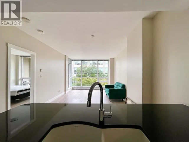 602 - 2968 GLEN DRIVE, Coquitlam 3