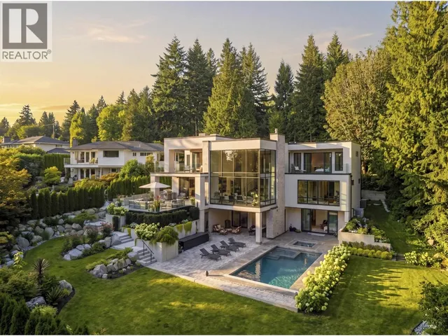 450 MACBETH CRESCENT, West Vancouver 2