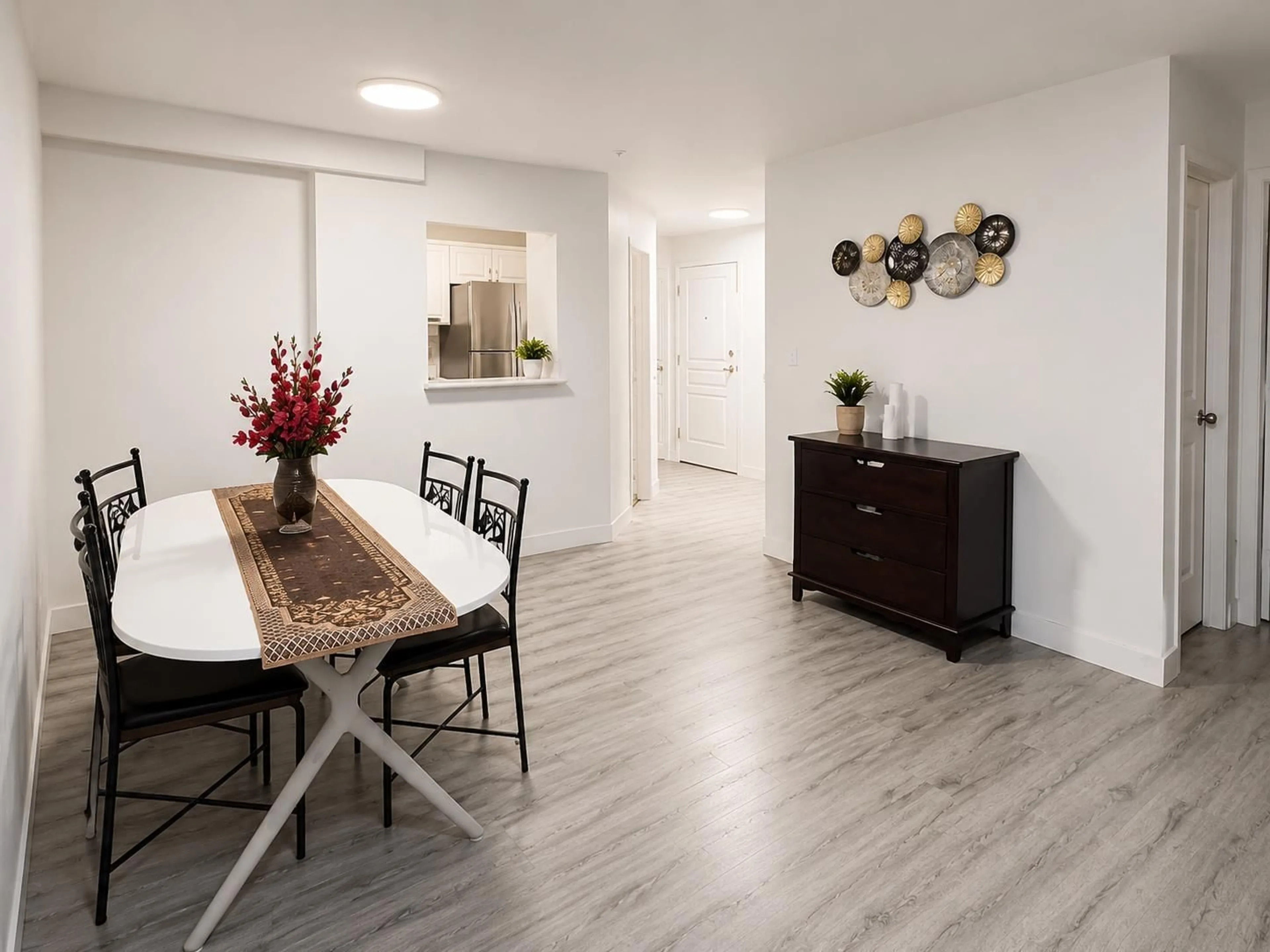 Dining room, wood/laminate floor for 101 - 20288 54 AVENUE, Langley British Columbia V3A3W3