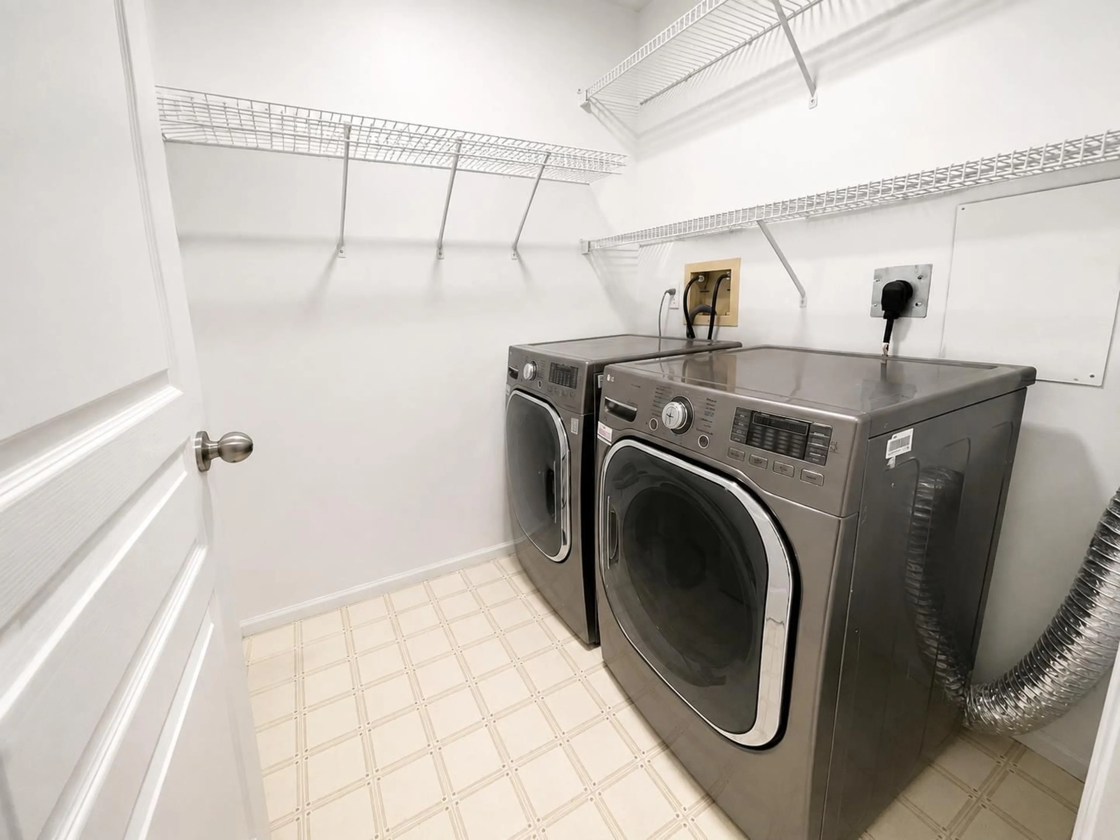 Laundry room for 101 - 20288 54 AVENUE, Langley British Columbia V3A3W3