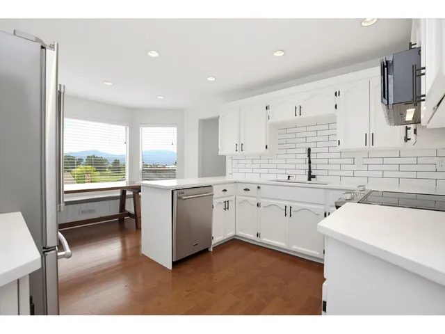 35454 STAFFORD DRIVE, Abbotsford 4