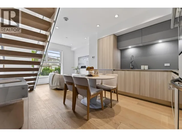 150 WOODSTOCK AVENUE, Vancouver 5