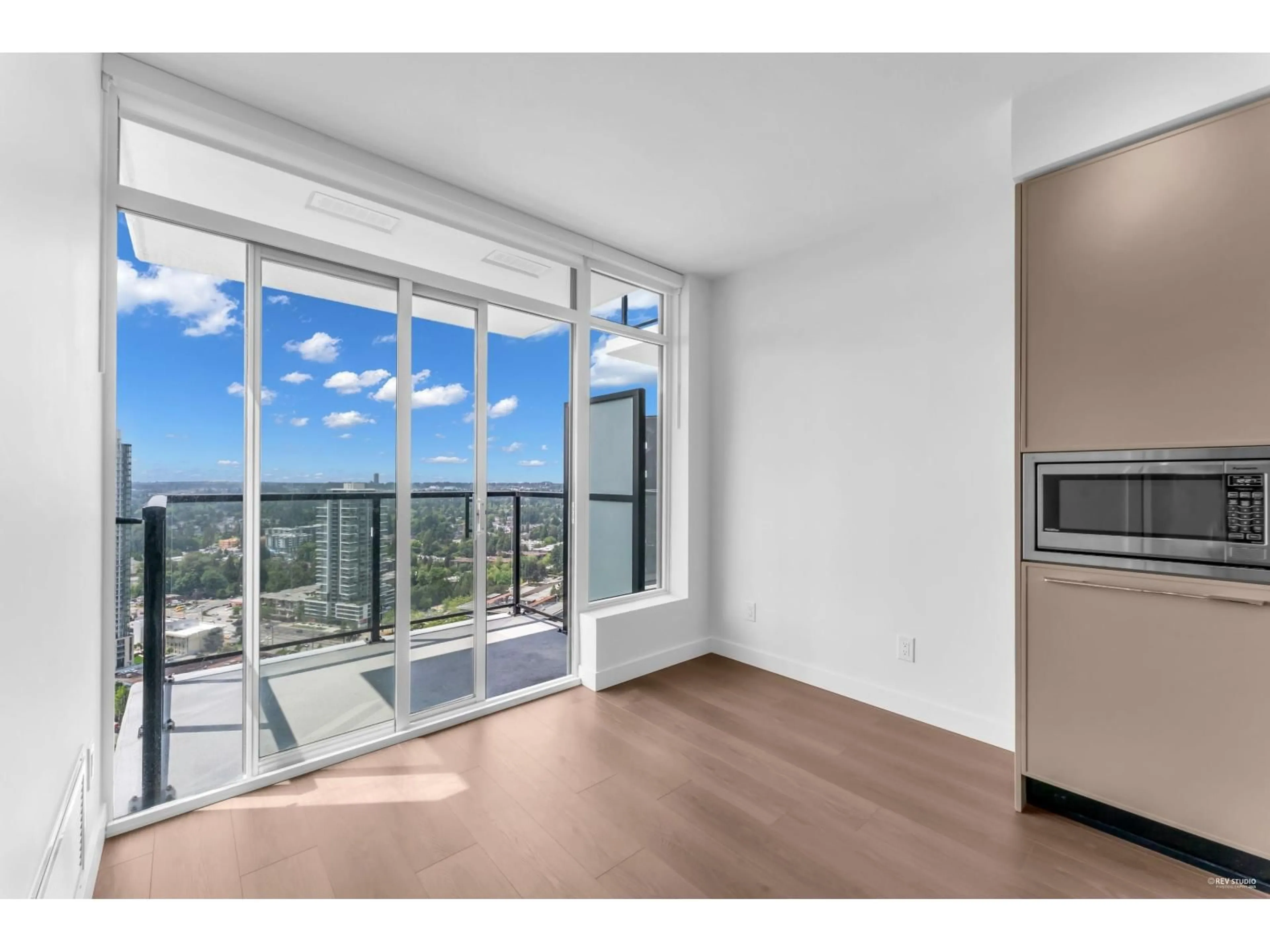 A pic of a room for 2801 - 13745 GEORGE JUNCTION, Surrey British Columbia V3T0V8